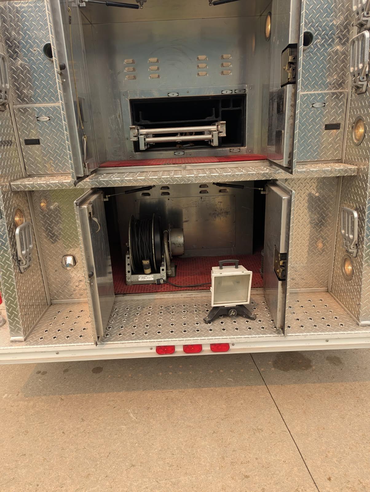 1997 E-One E-max Pumper - image 19
