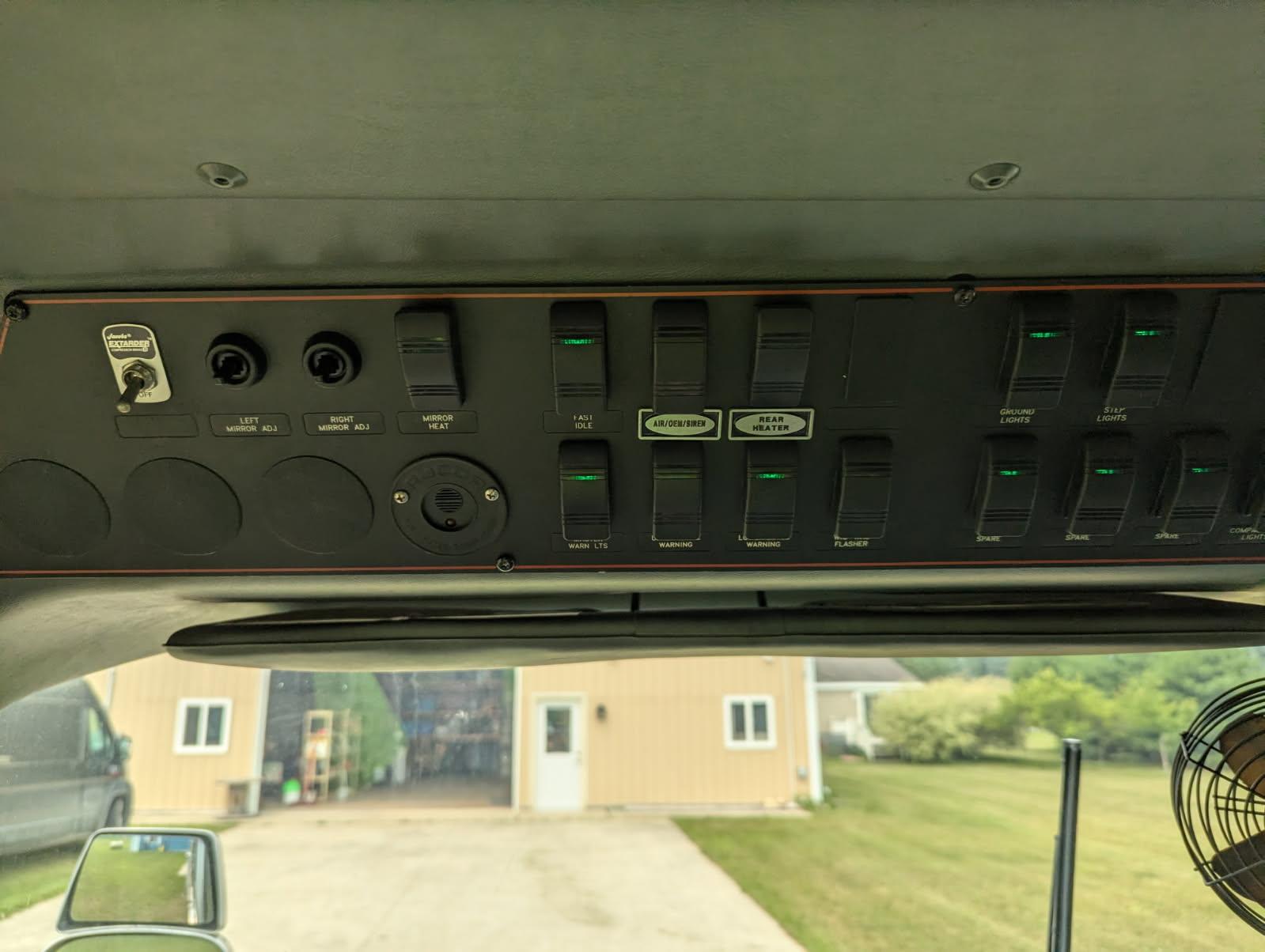 1997 E-One E-max Pumper - image 46