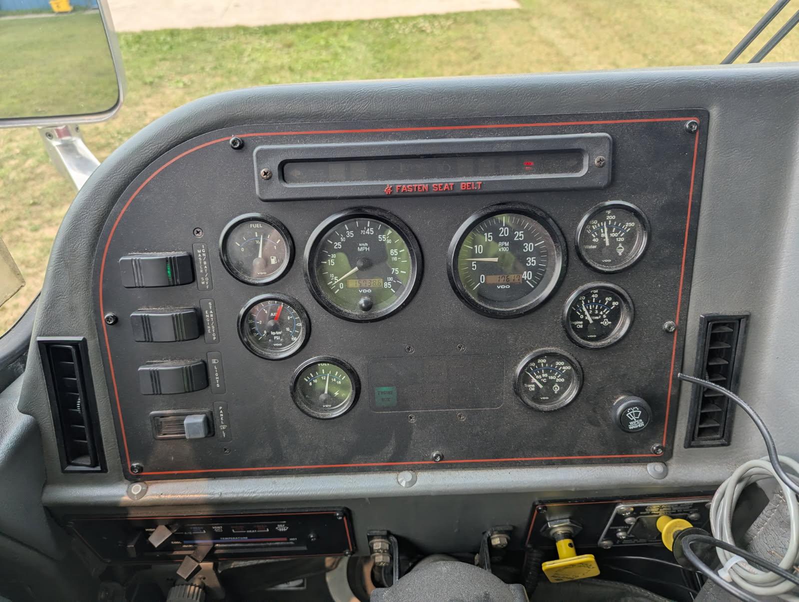 1997 E-One E-max Pumper - image 40
