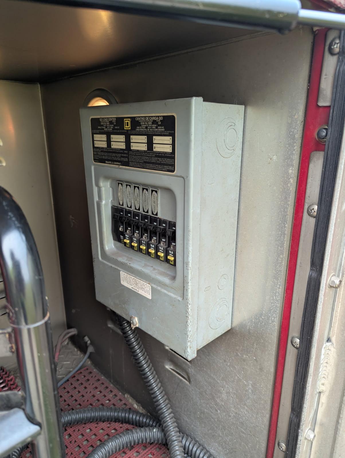 1997 E-One E-max Pumper - image 17