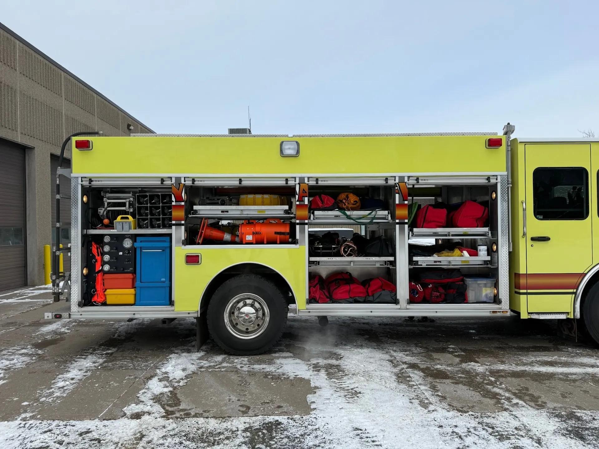 2006 Rosenbauer Spartan Heavy Rescue - image 10