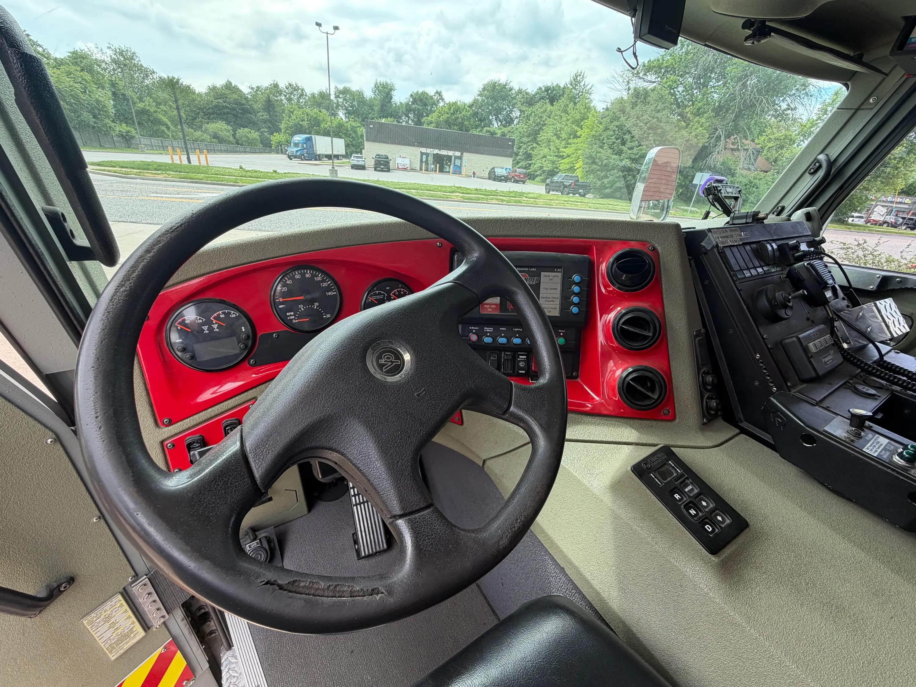 2014 Rosenbauer Pumper - image 39