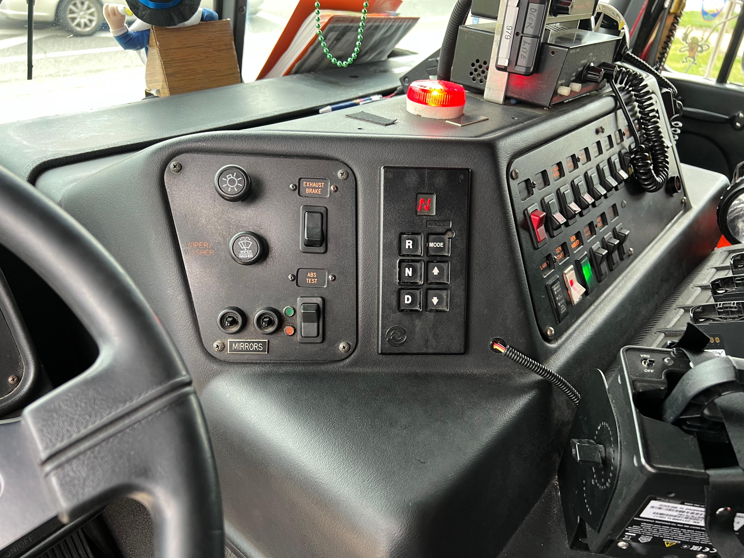 1999 Spartan/3D Walk Around Heavy Rescue - image 10
