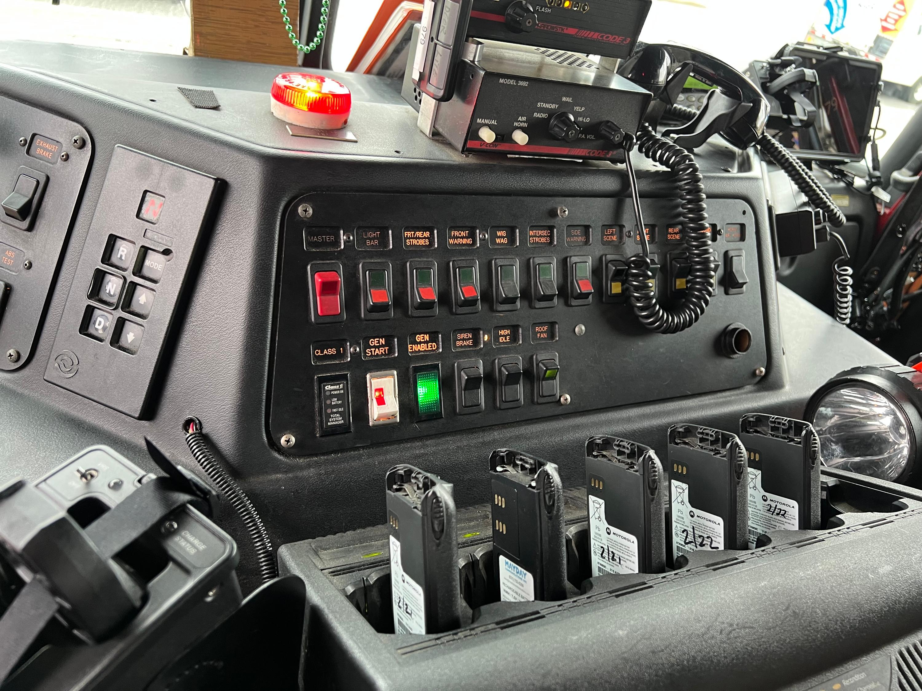 1999 Spartan/3D Walk Around Heavy Rescue - image 9