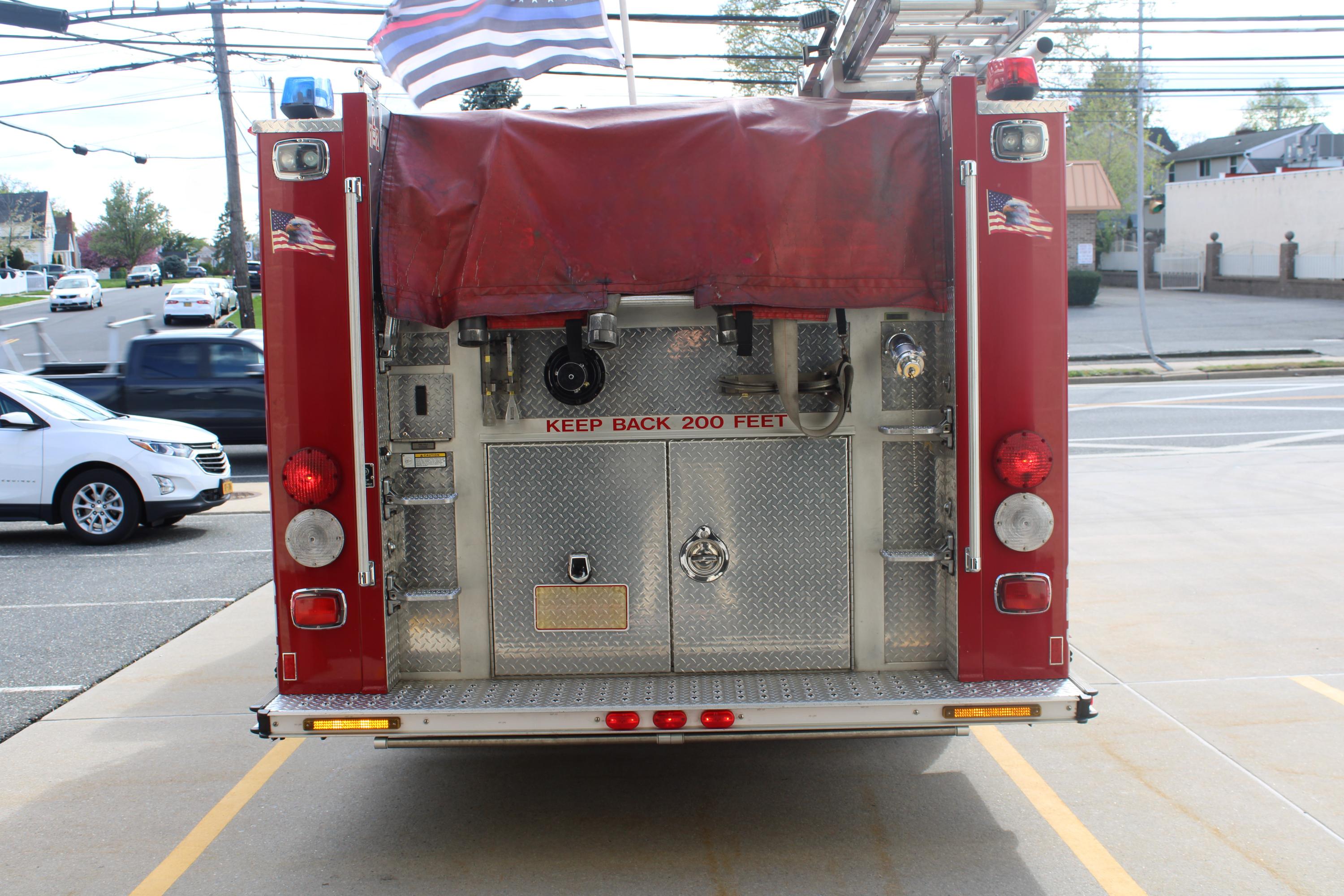 2004 E-One Engine - image 5