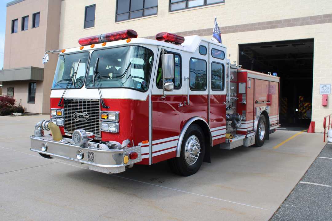 2004 E-One Engine
