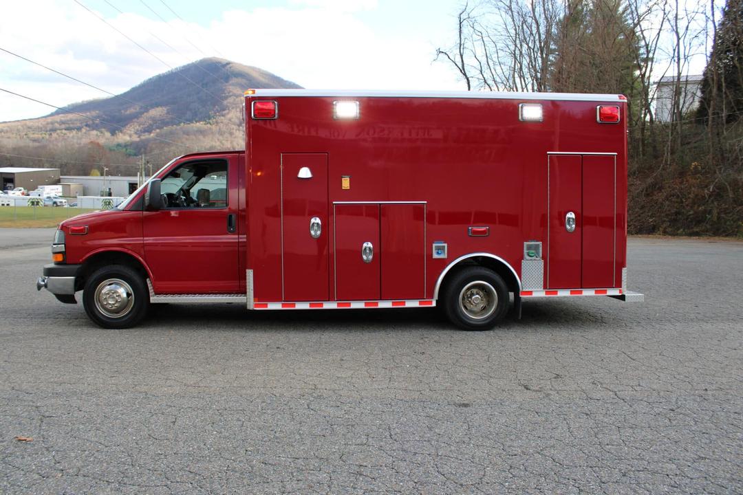 2005 G4500 6.6L Wheeled Coach Ambulance