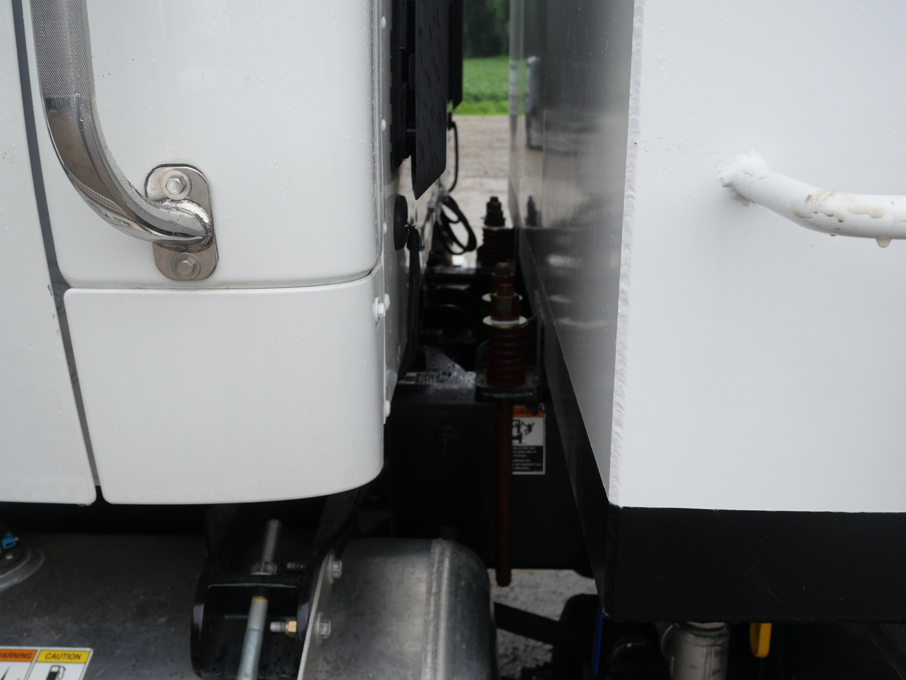 2021 Peterbilt Hydrovac - image 25