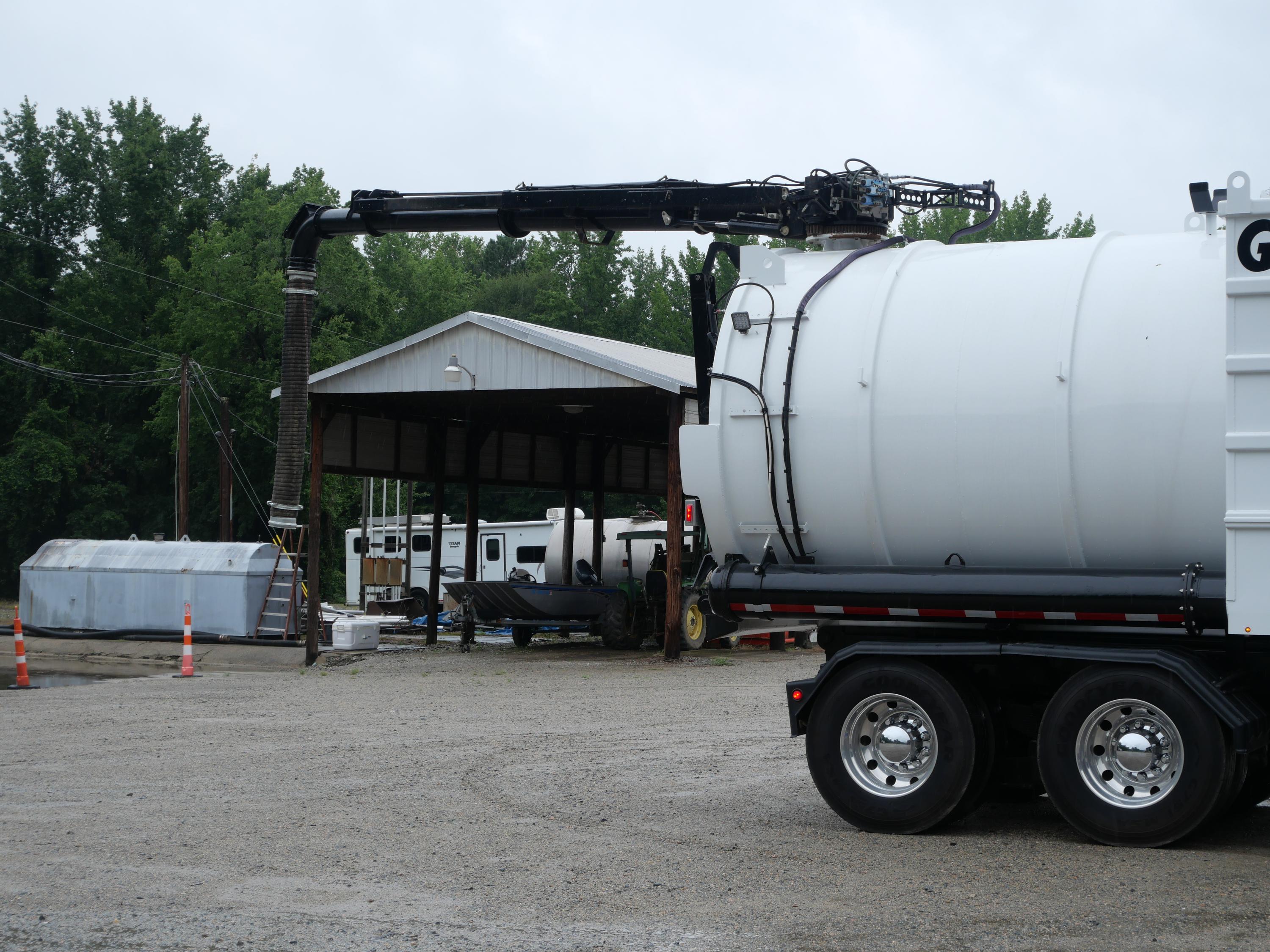 2021 Peterbilt Hydrovac - image 36