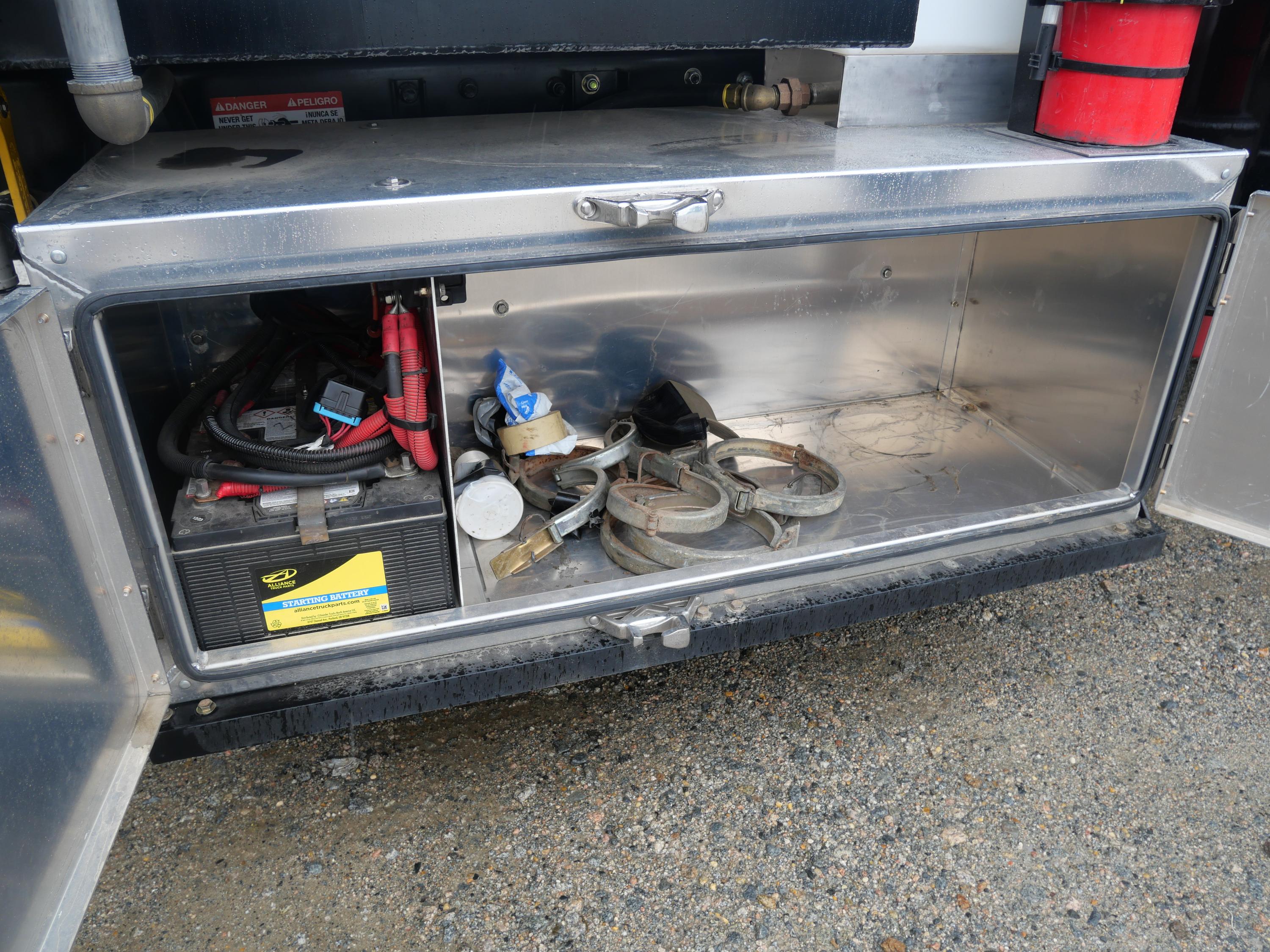 2021 Peterbilt Hydrovac - image 22