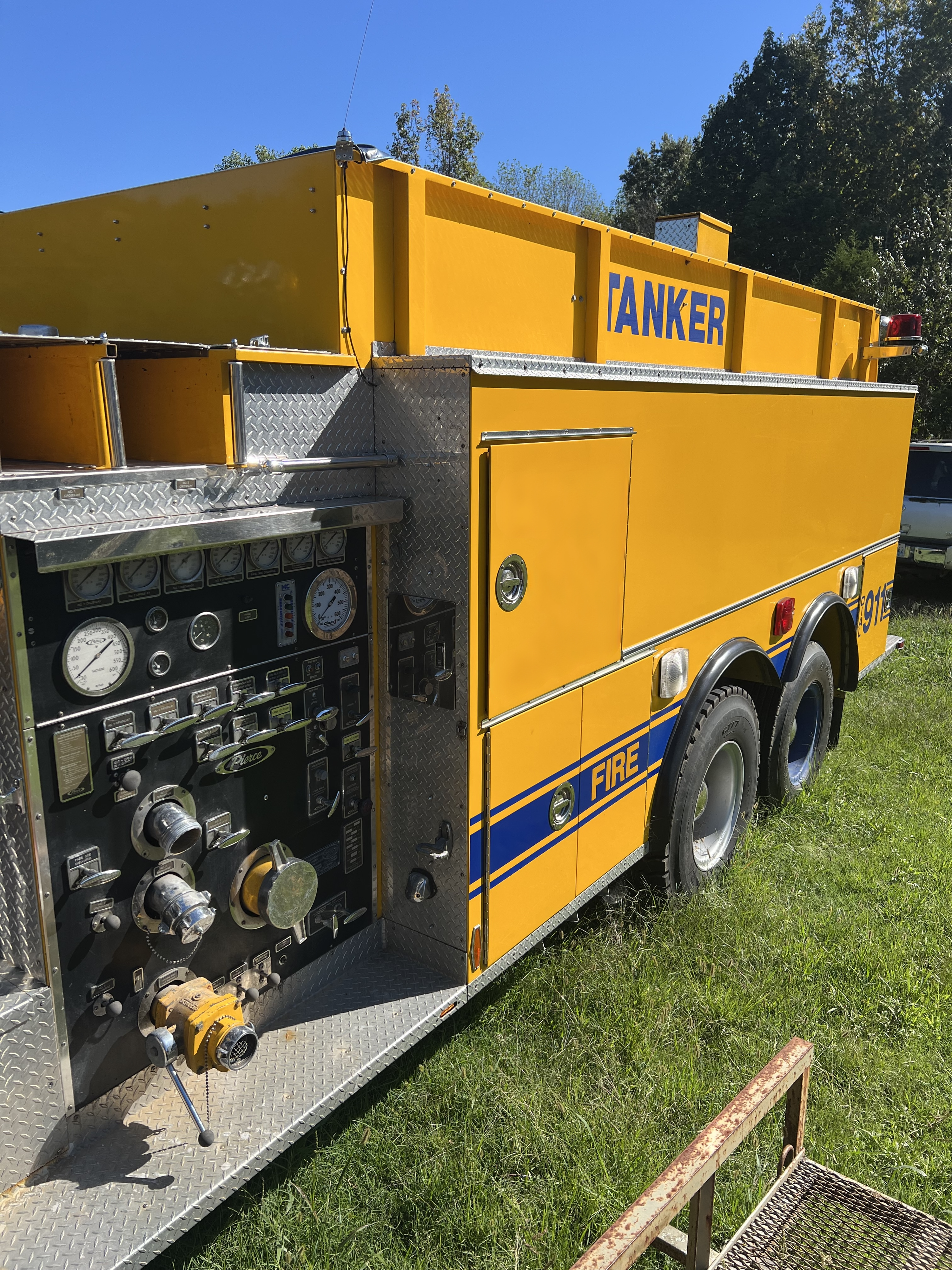 1987 4 Guys Pierce Pumper Tanker - image 10
