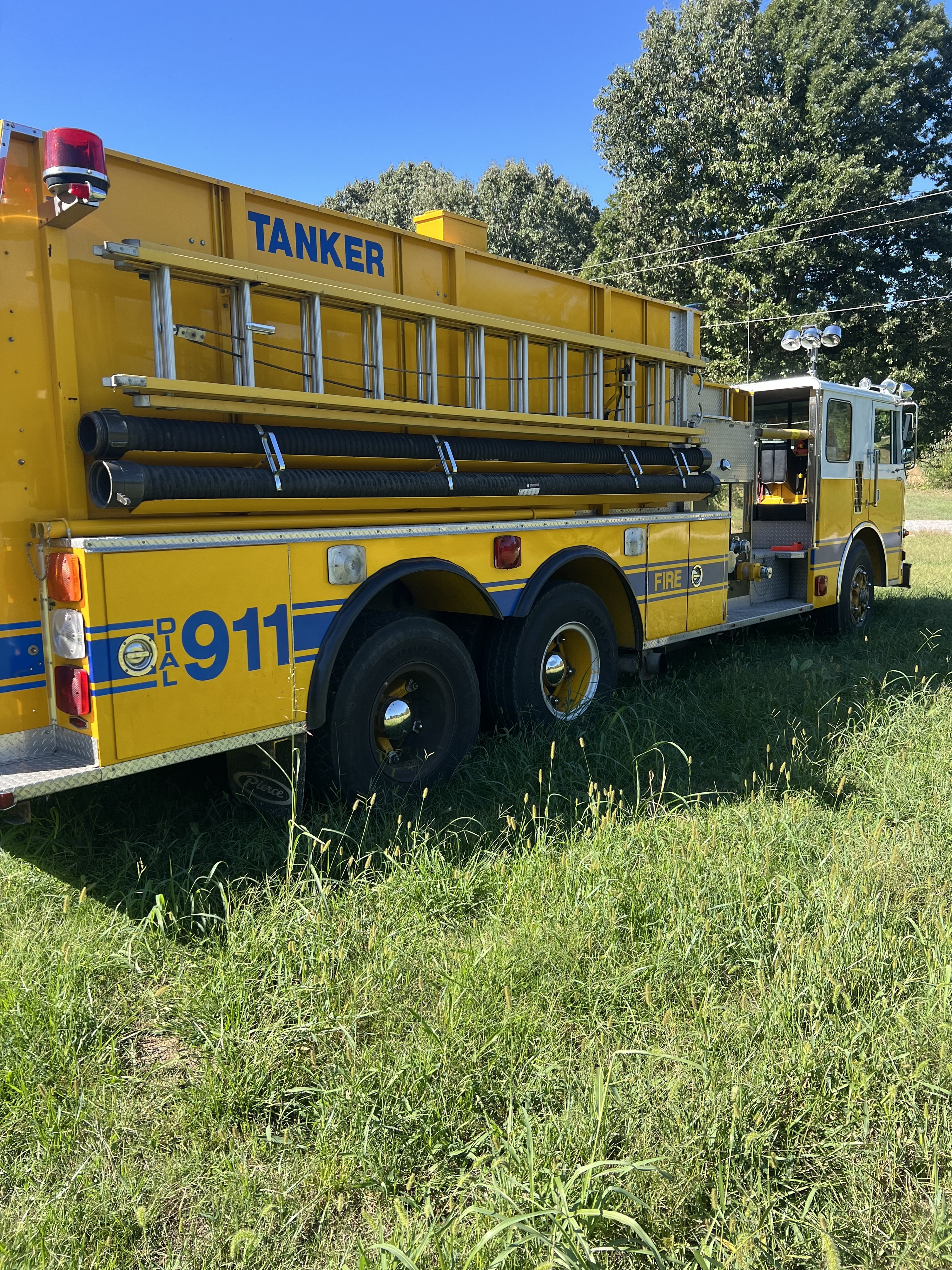 1987 4 Guys Pierce Pumper Tanker - image 8
