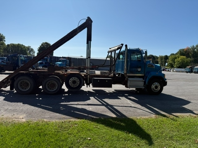2019 Western Star Galfab Roll-Off - image 4
