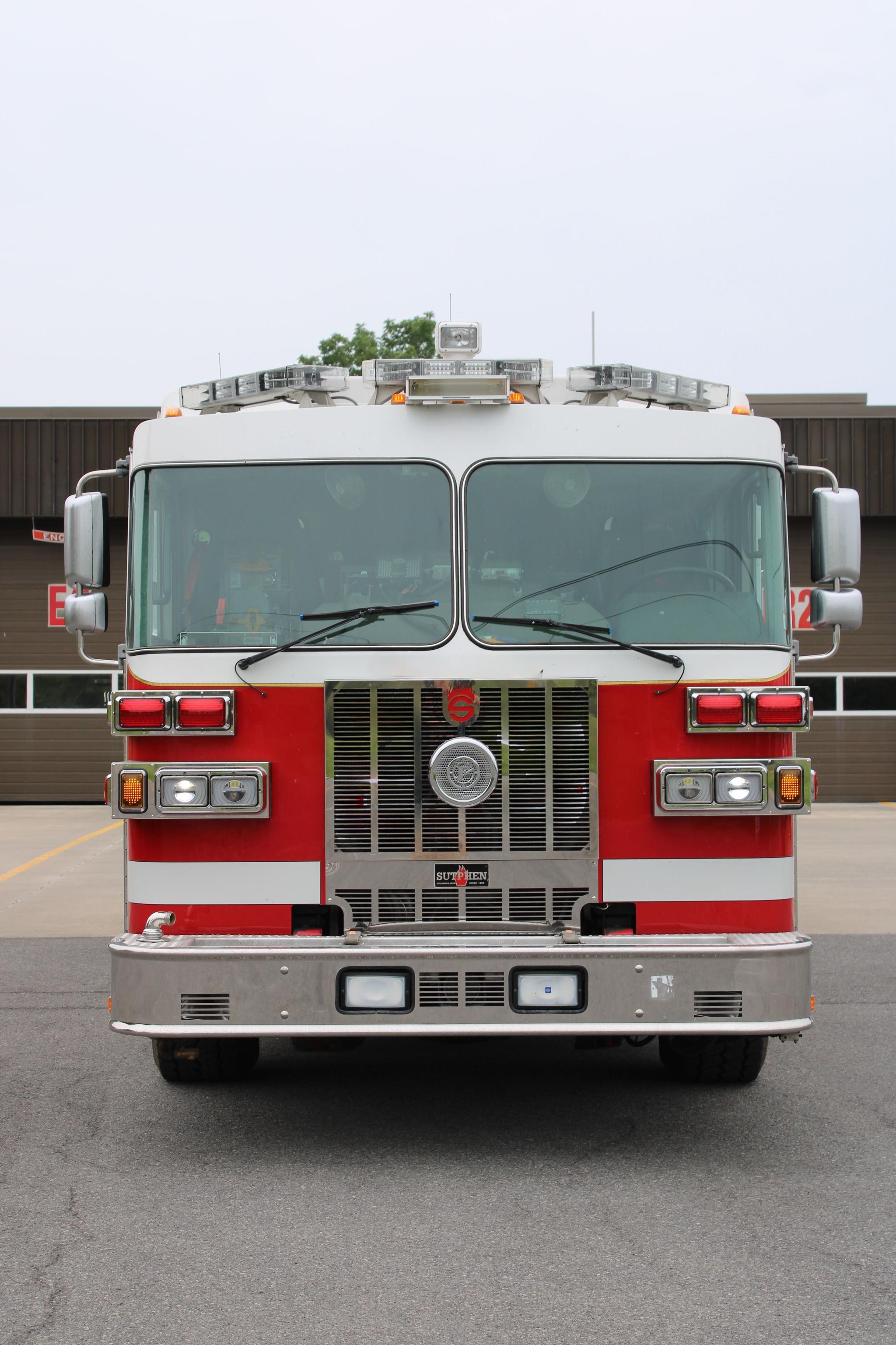 2009 Sutphen SL75 Quint - image 2