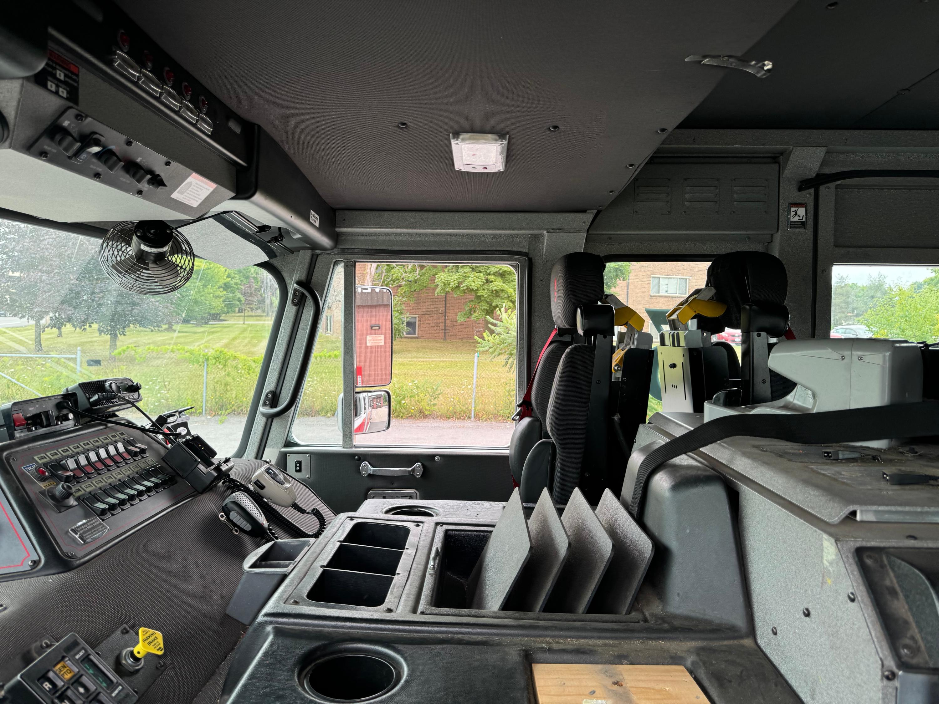 2009 Sutphen SL75 Quint - image 9