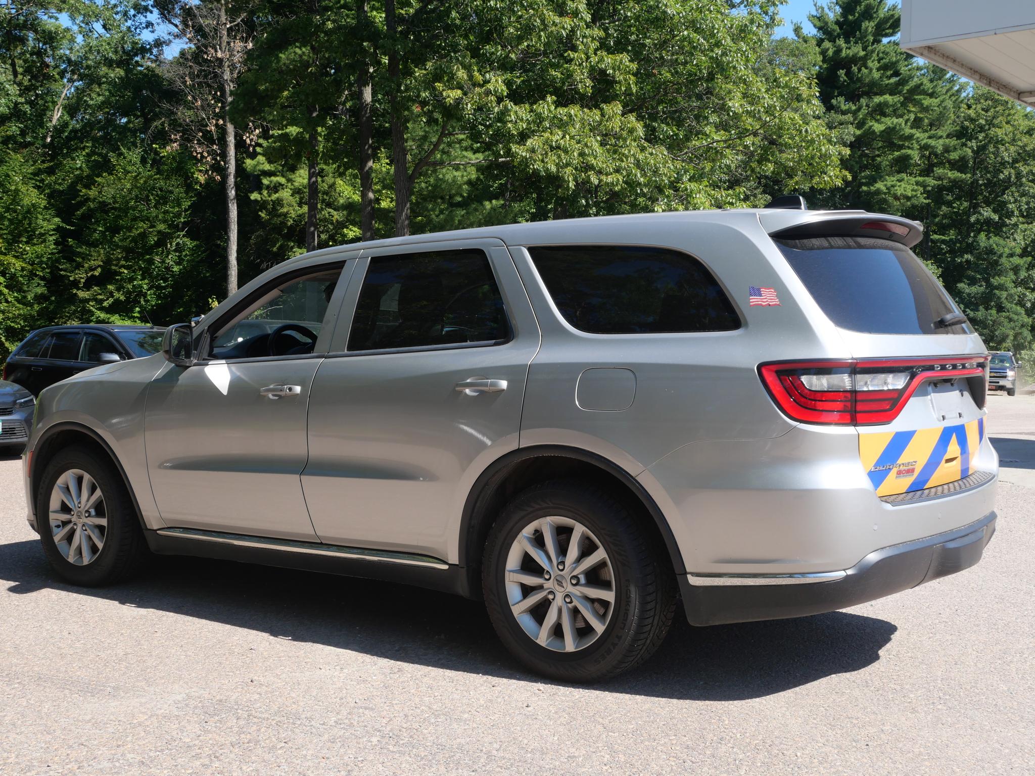 2022 Dodge Durango AWD - image 3