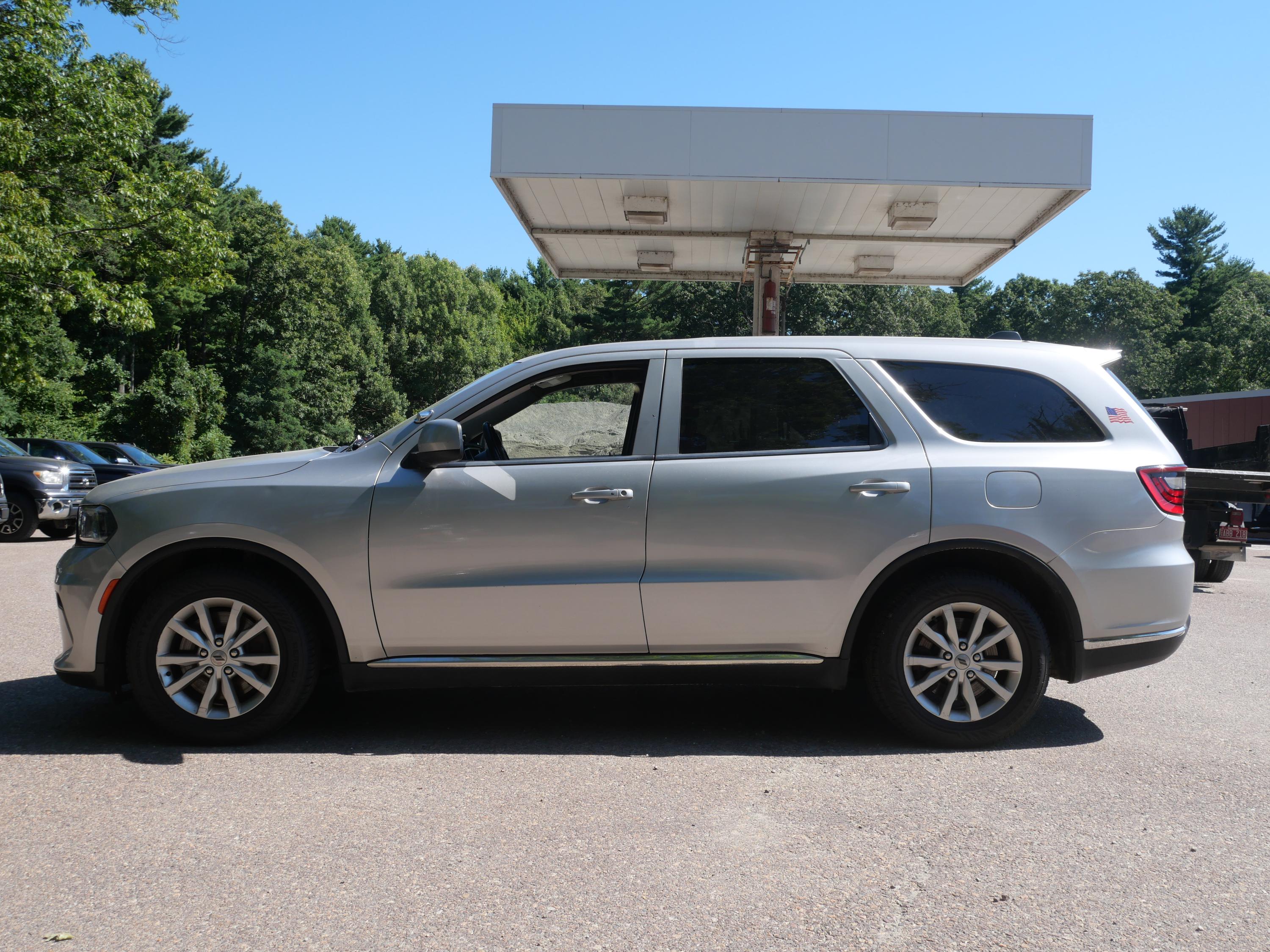 2022 Dodge Durango AWD - image 2