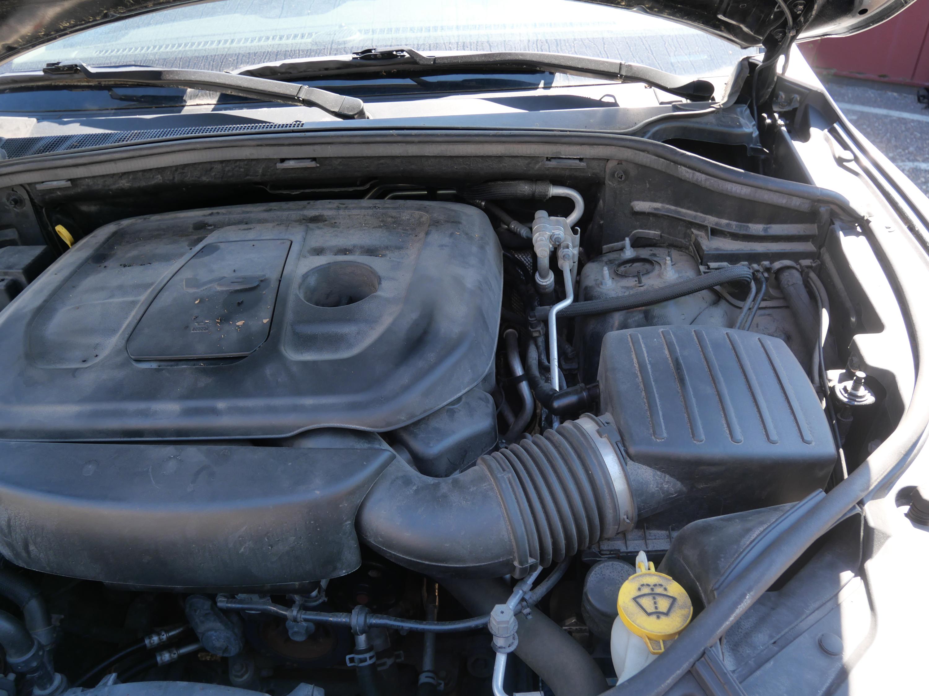2022 Dodge Durango AWD - image 40