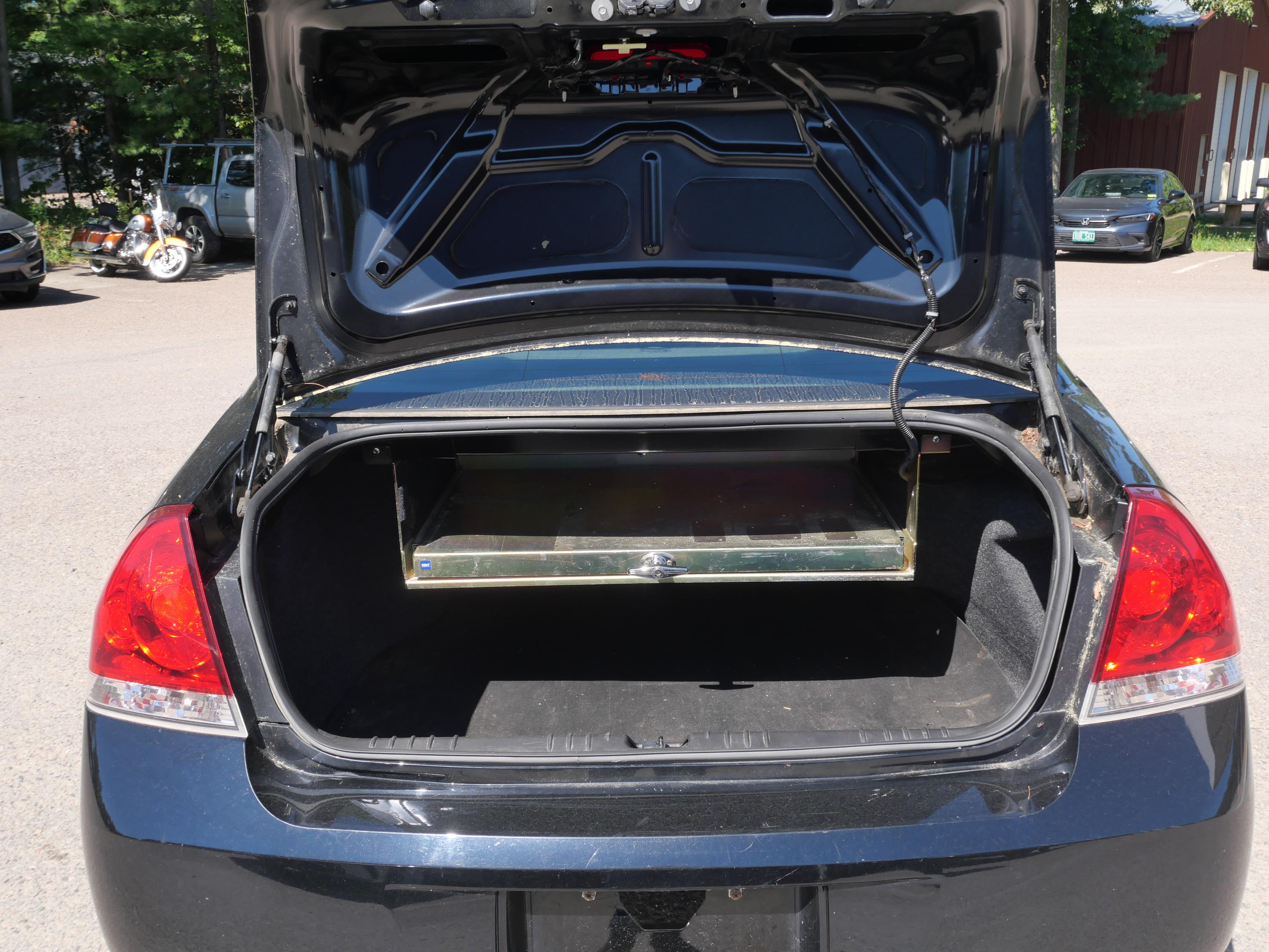 2015 Chevrolet Impala - image 21