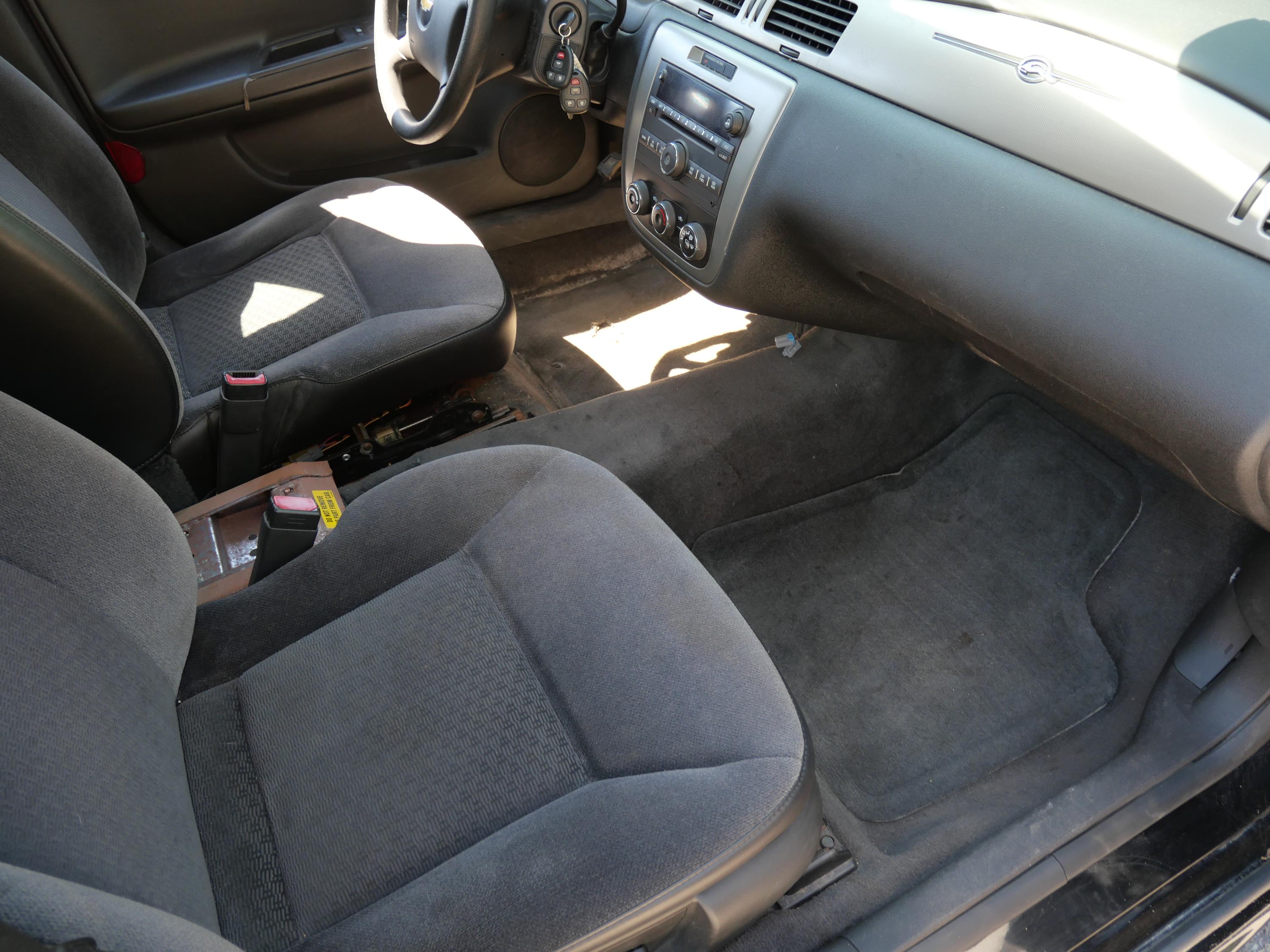 2015 Chevrolet Impala - image 25