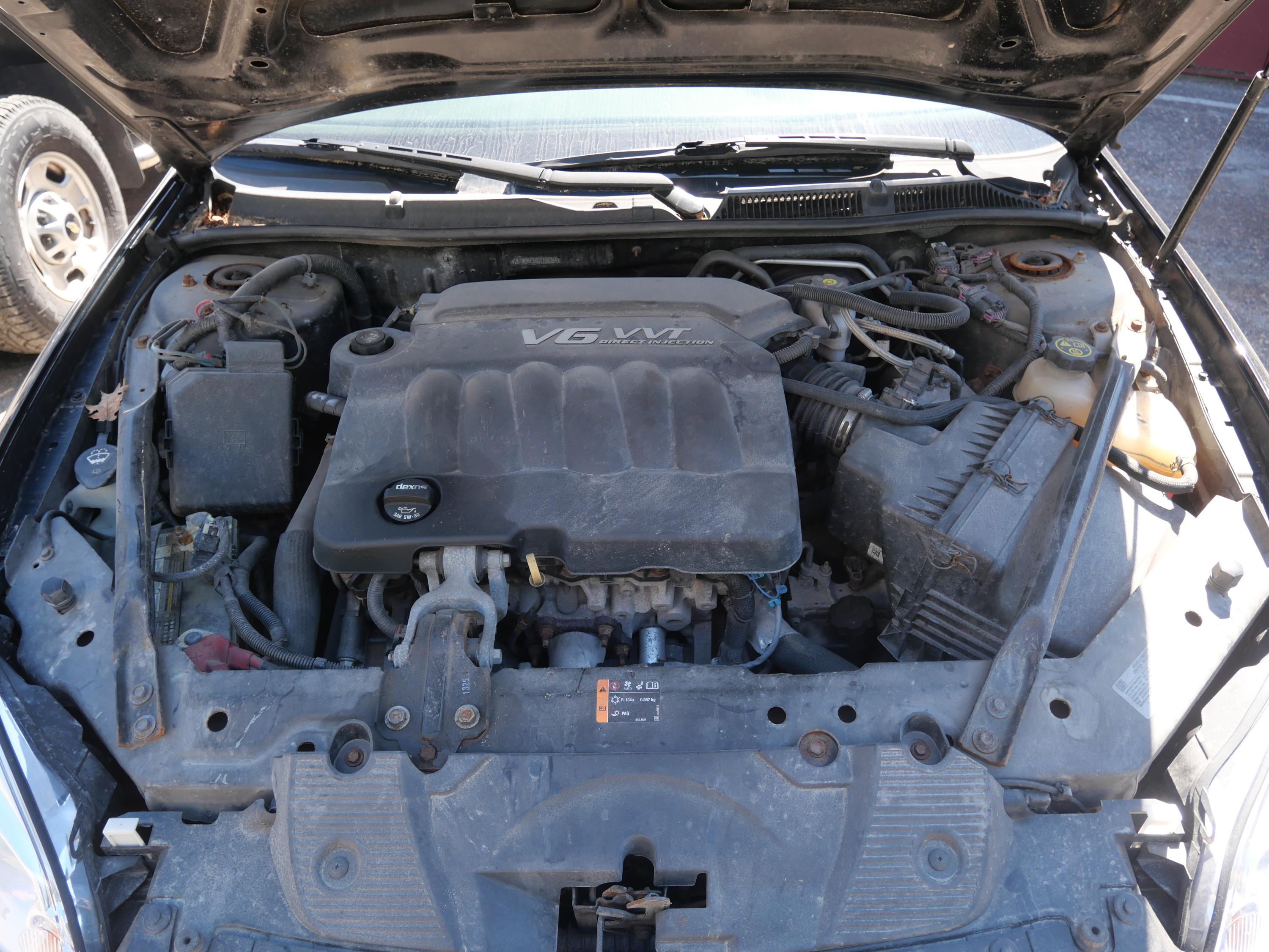 2015 Chevrolet Impala - image 12