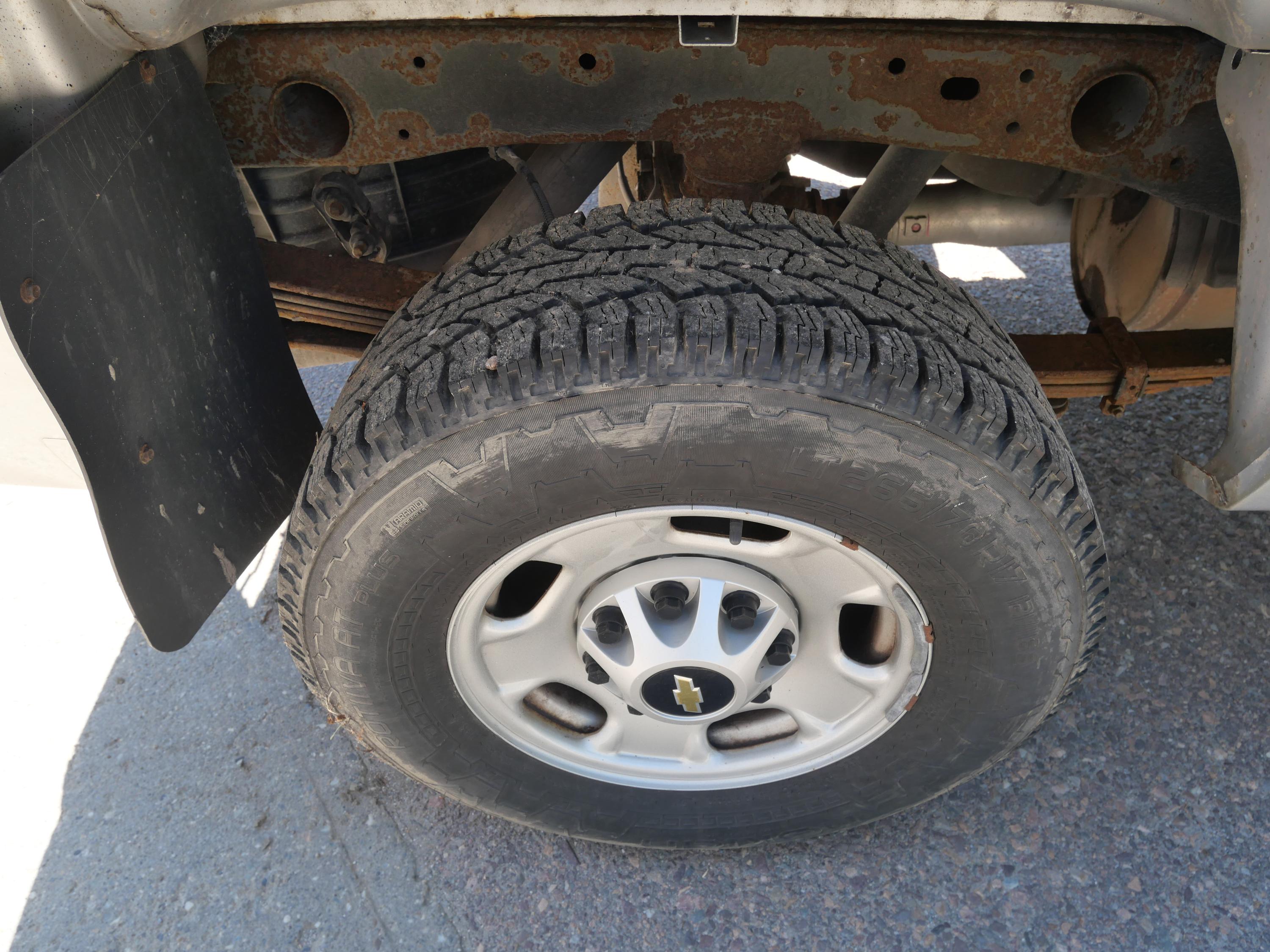 2013 Chevrolet Silverado 2500 4WD - image 20