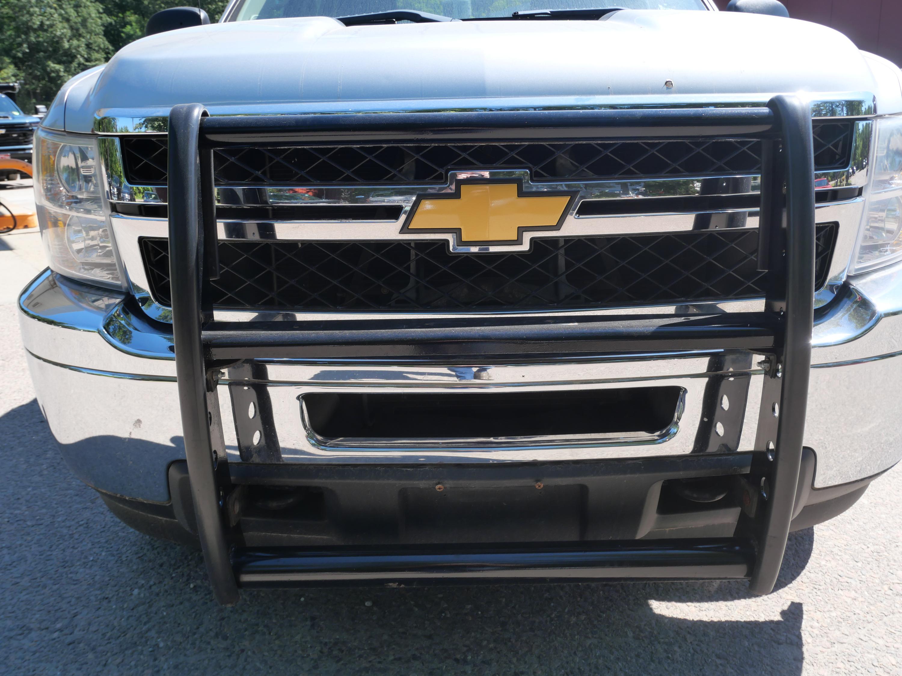 2013 Chevrolet Silverado 2500 4WD - image 24