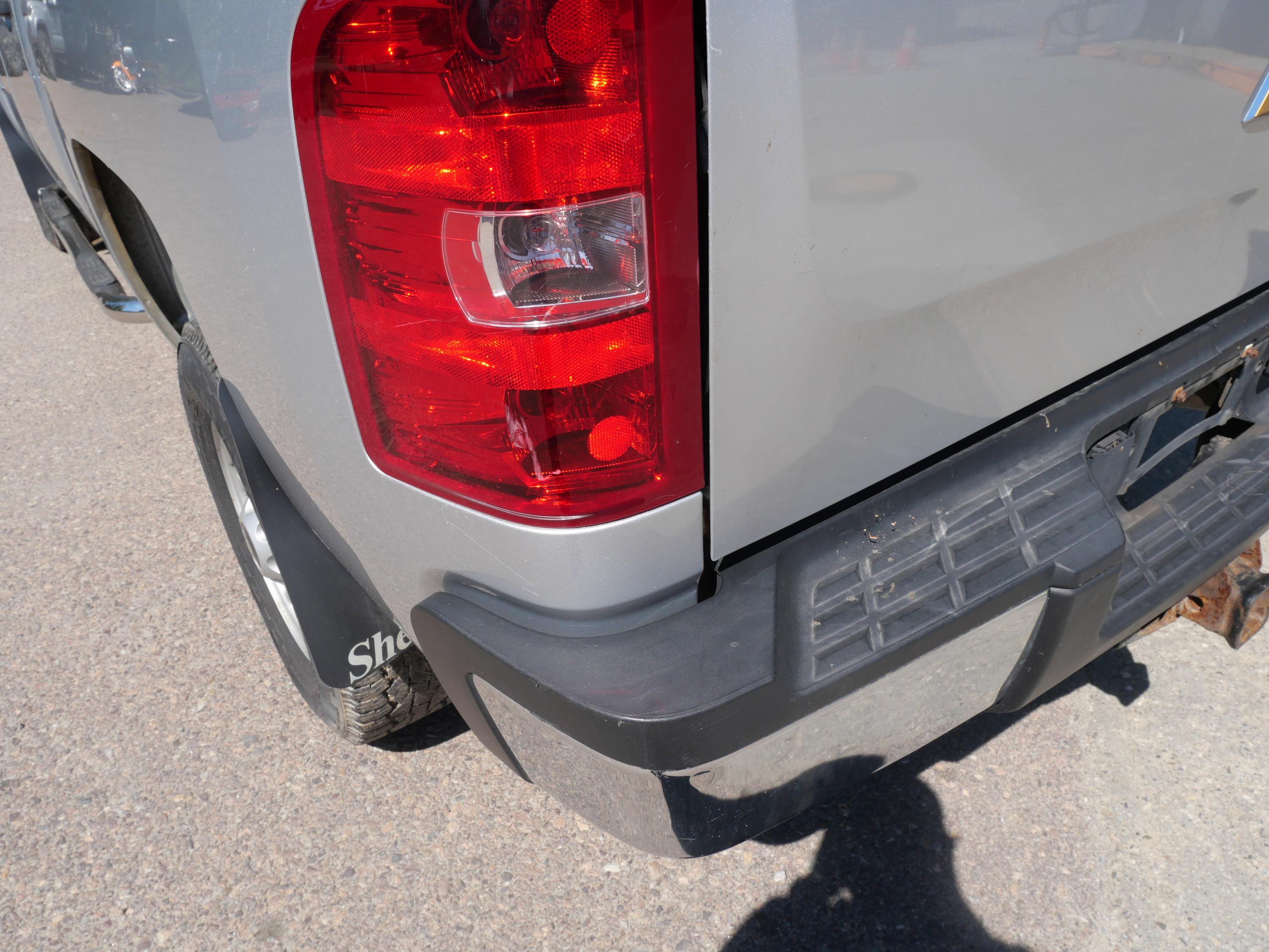 2013 Chevrolet Silverado 2500 4WD - image 17