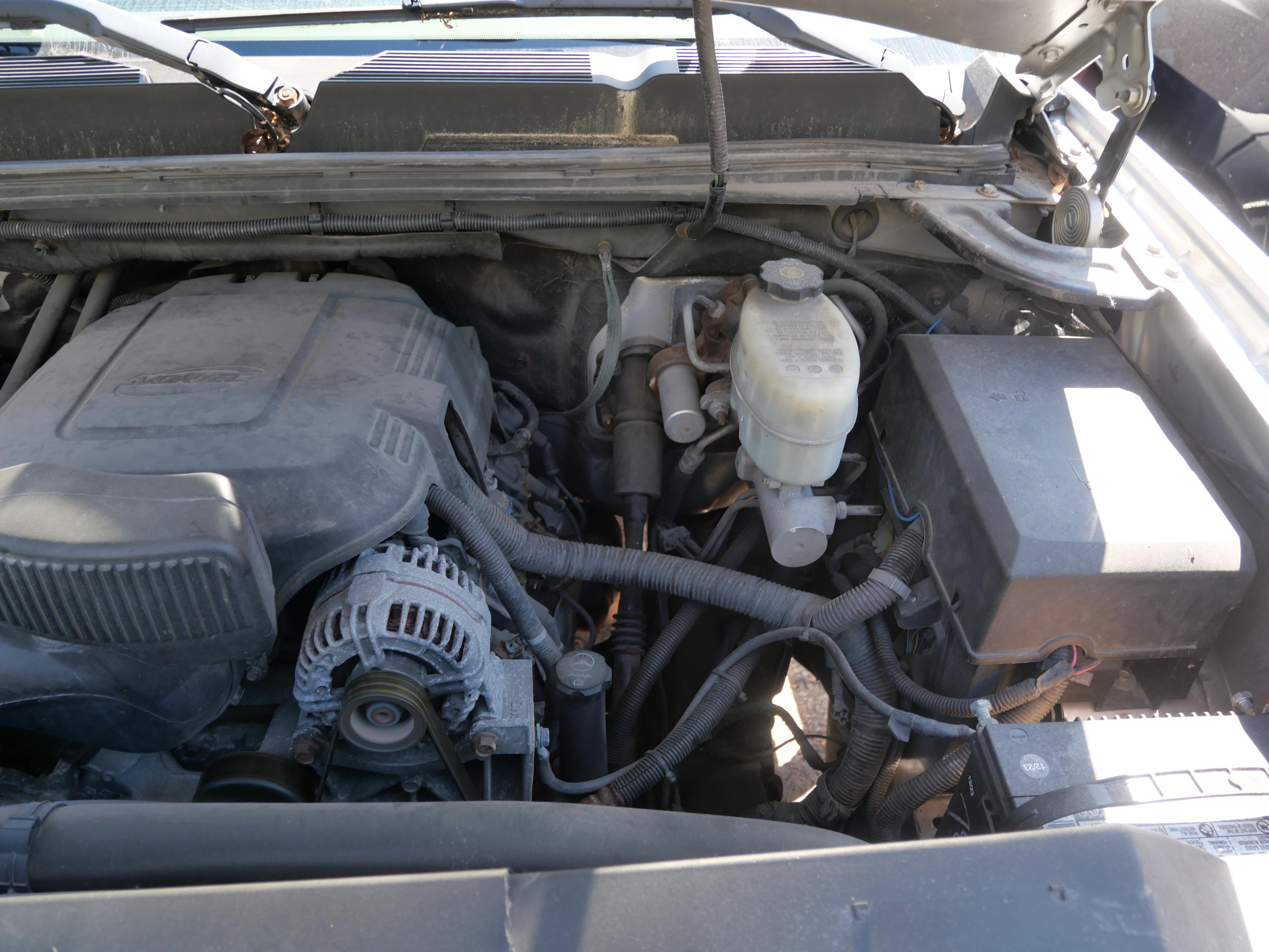 2013 Chevrolet Silverado 2500 4WD - image 11