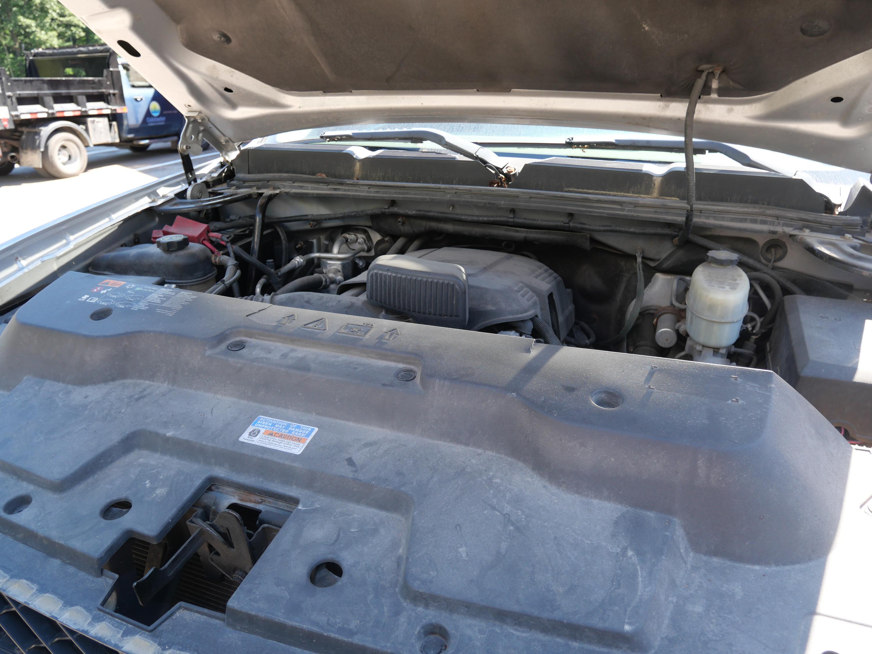 2013 Chevrolet Silverado 2500 4WD - image 9