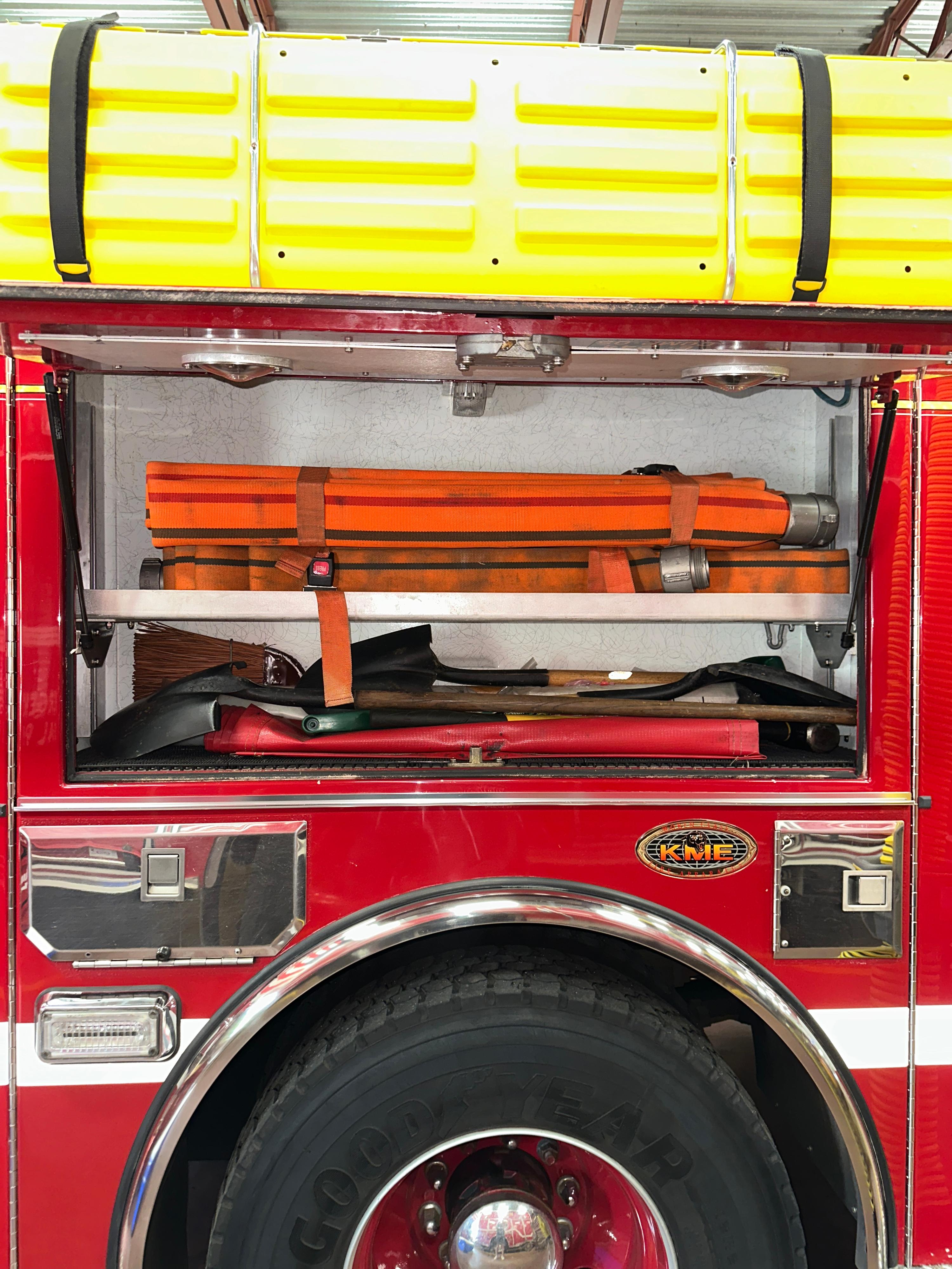 2002 KME Excel Engine, including equipment - image 28