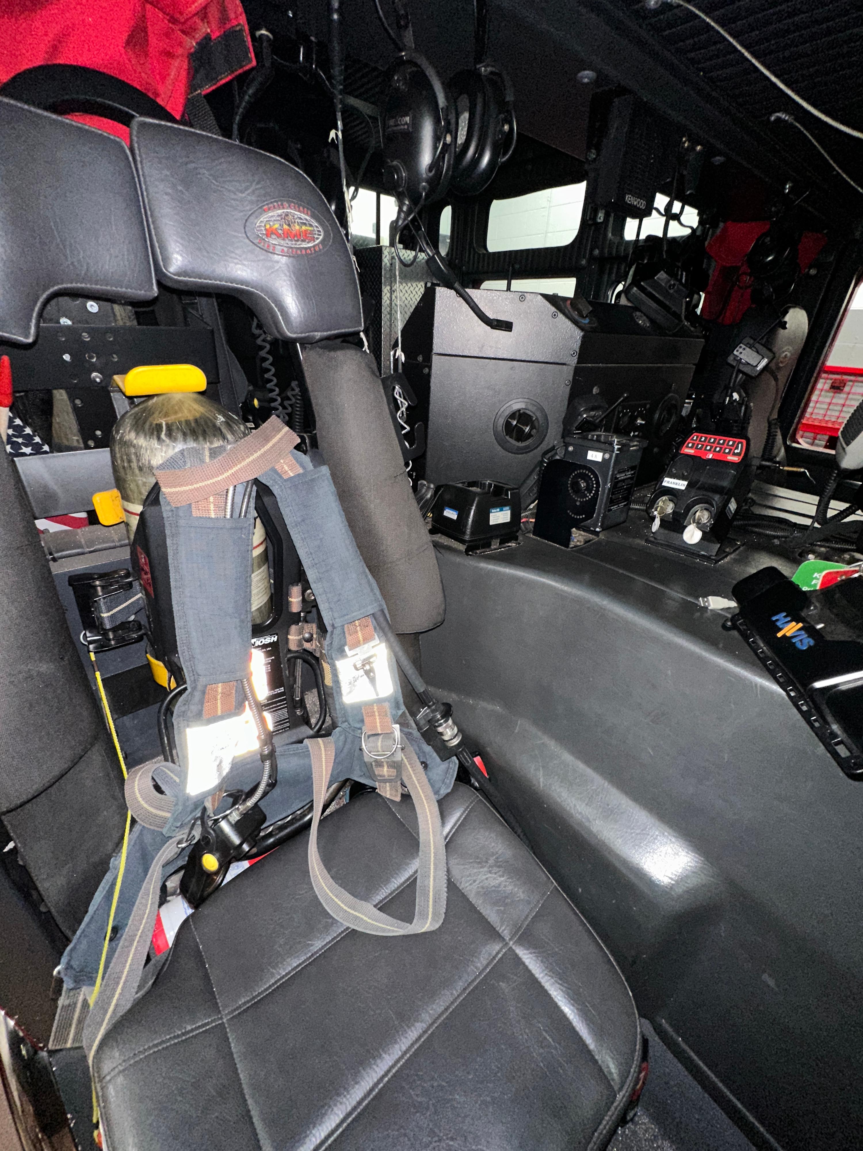 2002 KME Excel Engine, including equipment - image 36