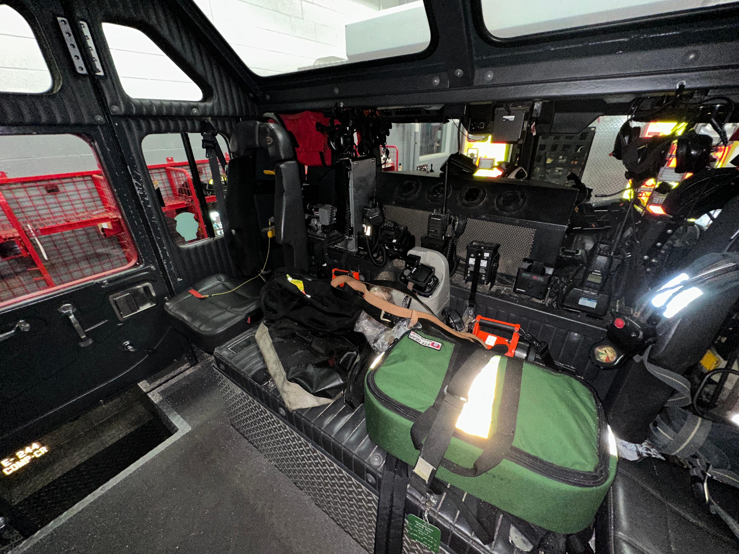 2002 KME Excel Engine, including equipment - image 22