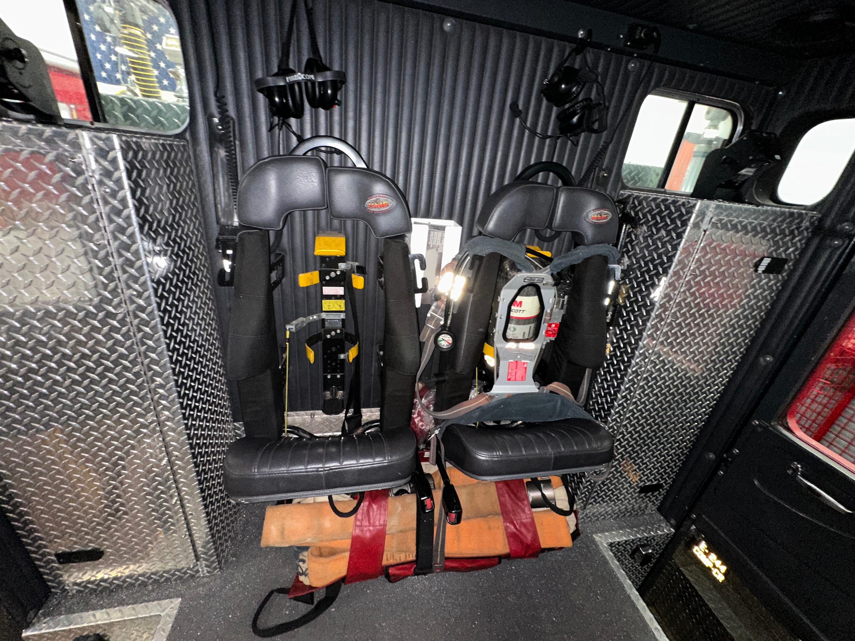2002 KME Excel Engine, including equipment - image 24