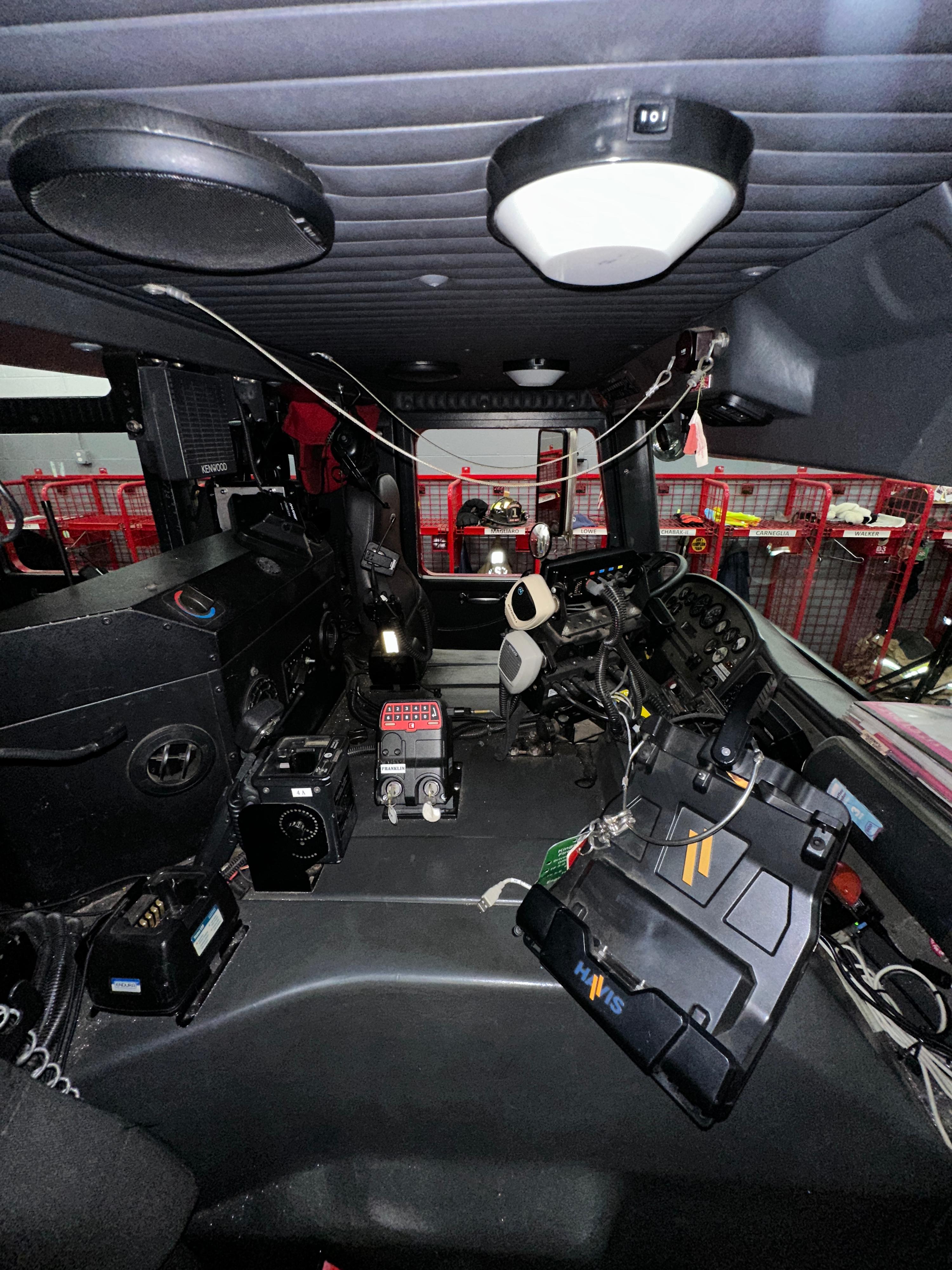 2002 KME Excel Engine, including equipment - image 35