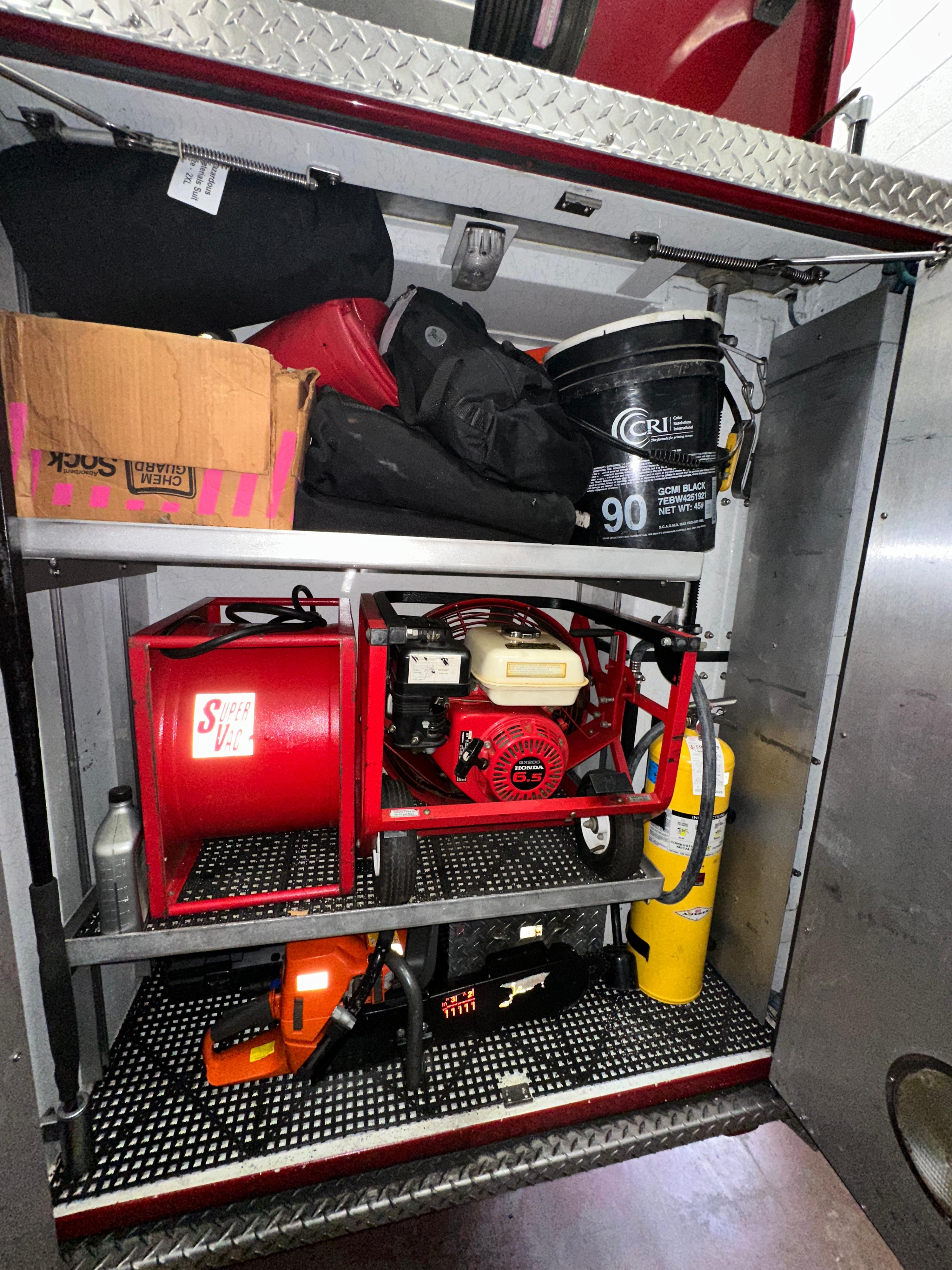 2002 KME Excel Engine, including equipment - image 64