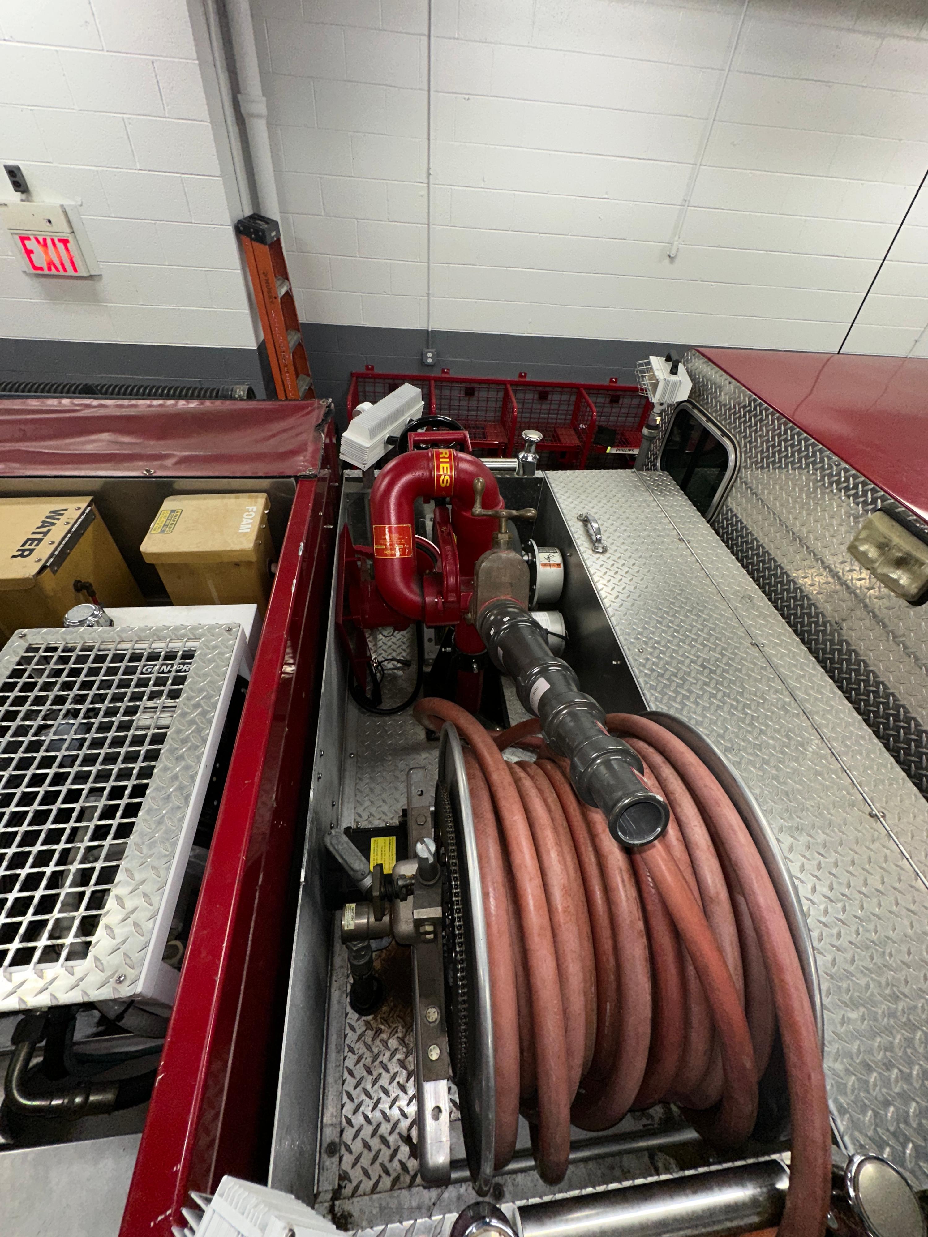 2002 KME Excel Engine, including equipment - image 73