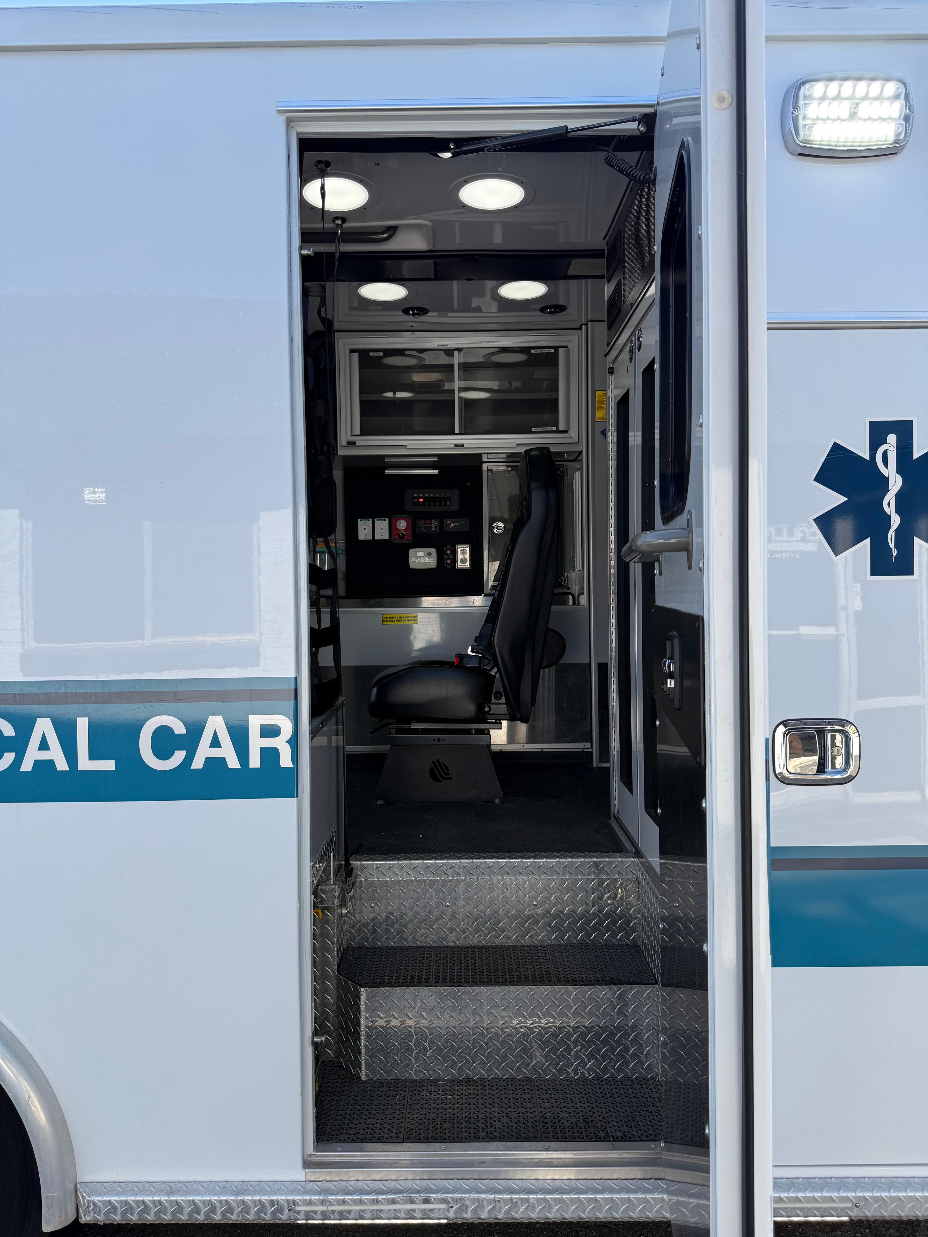 2021 AEV Ford 4x4 Type I Ambulance - image 12