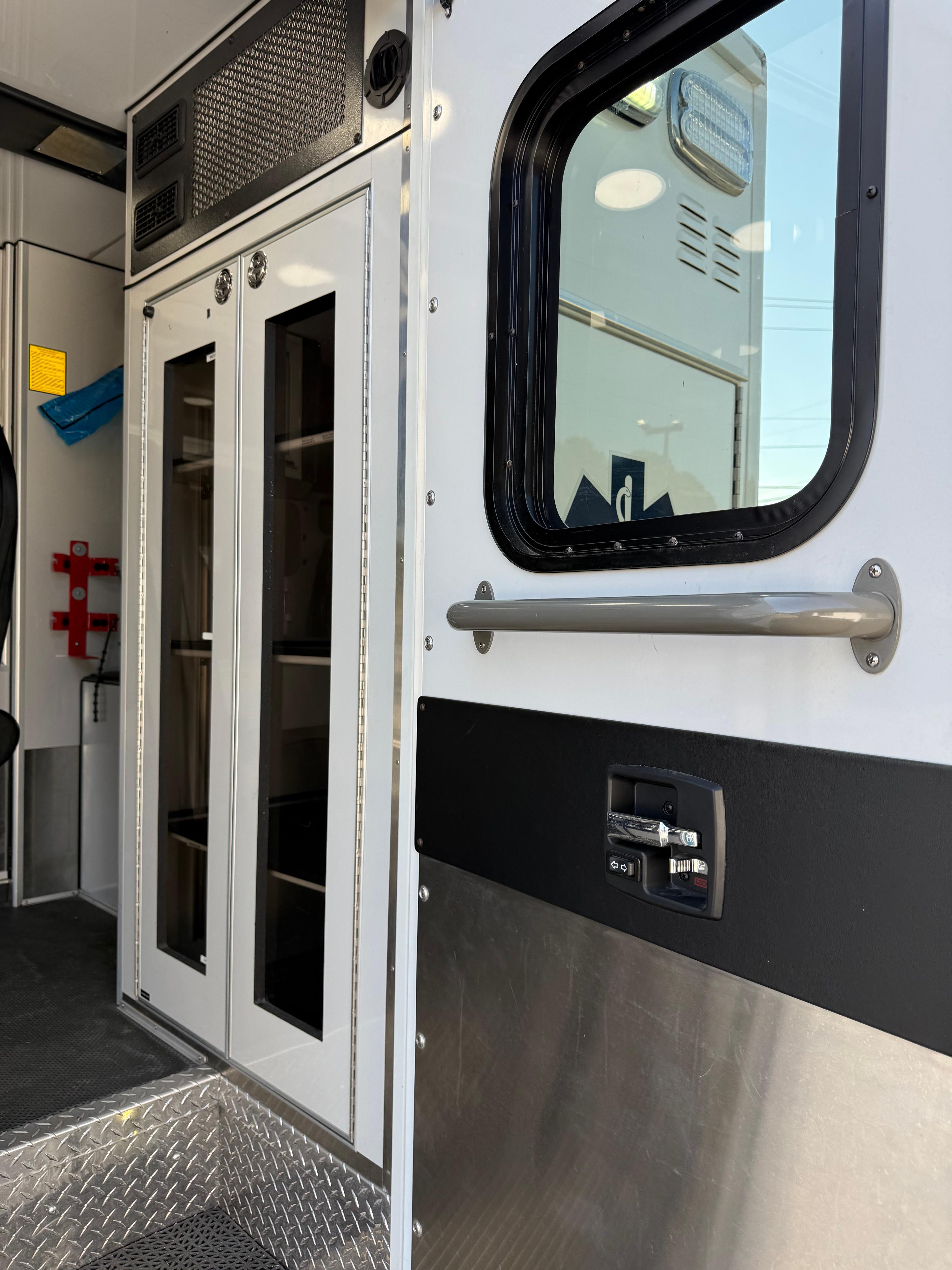 2021 AEV Ford 4x4 Type I Ambulance - image 13