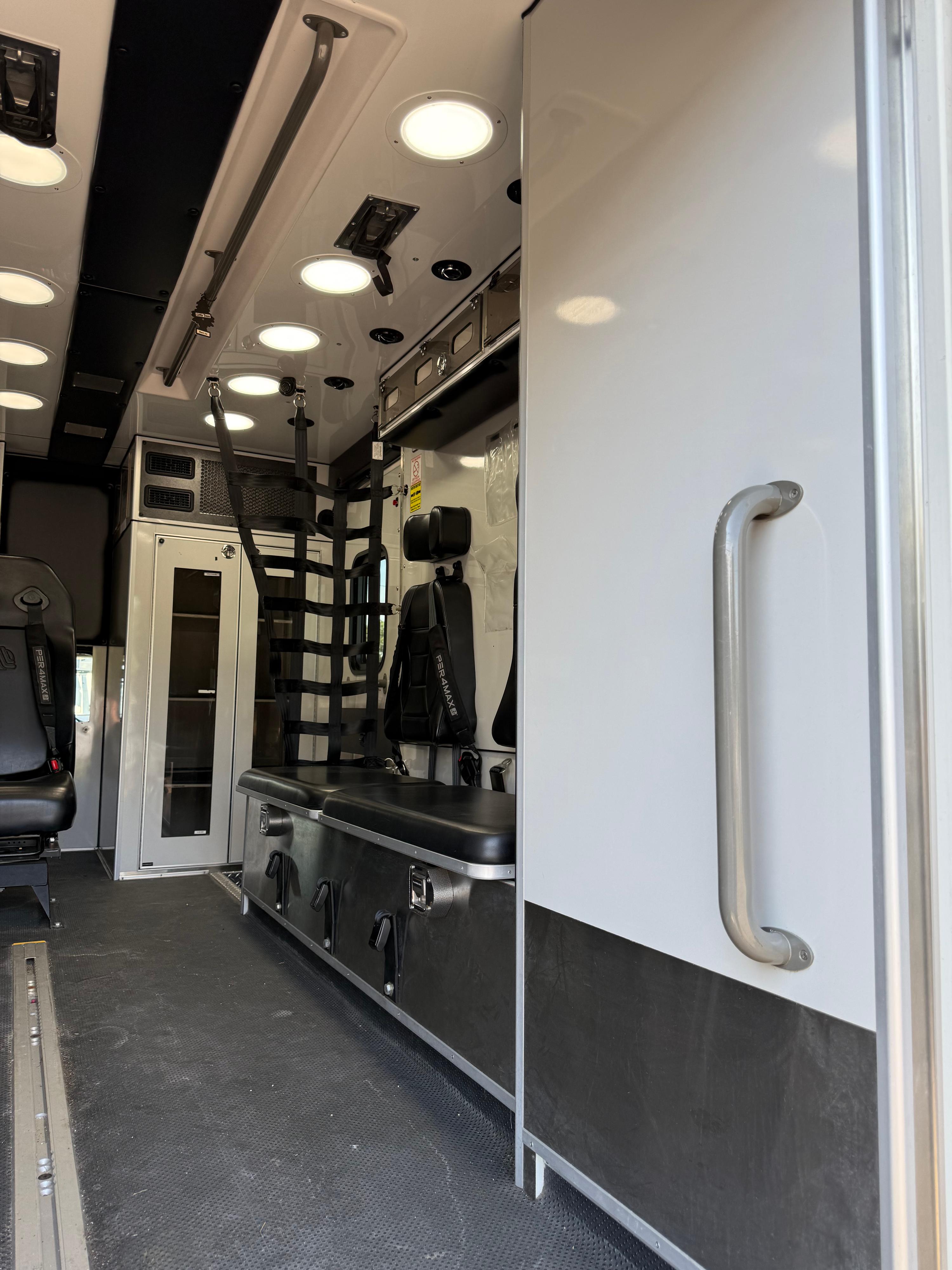 2021 AEV Ford 4x4 Type I Ambulance - image 11
