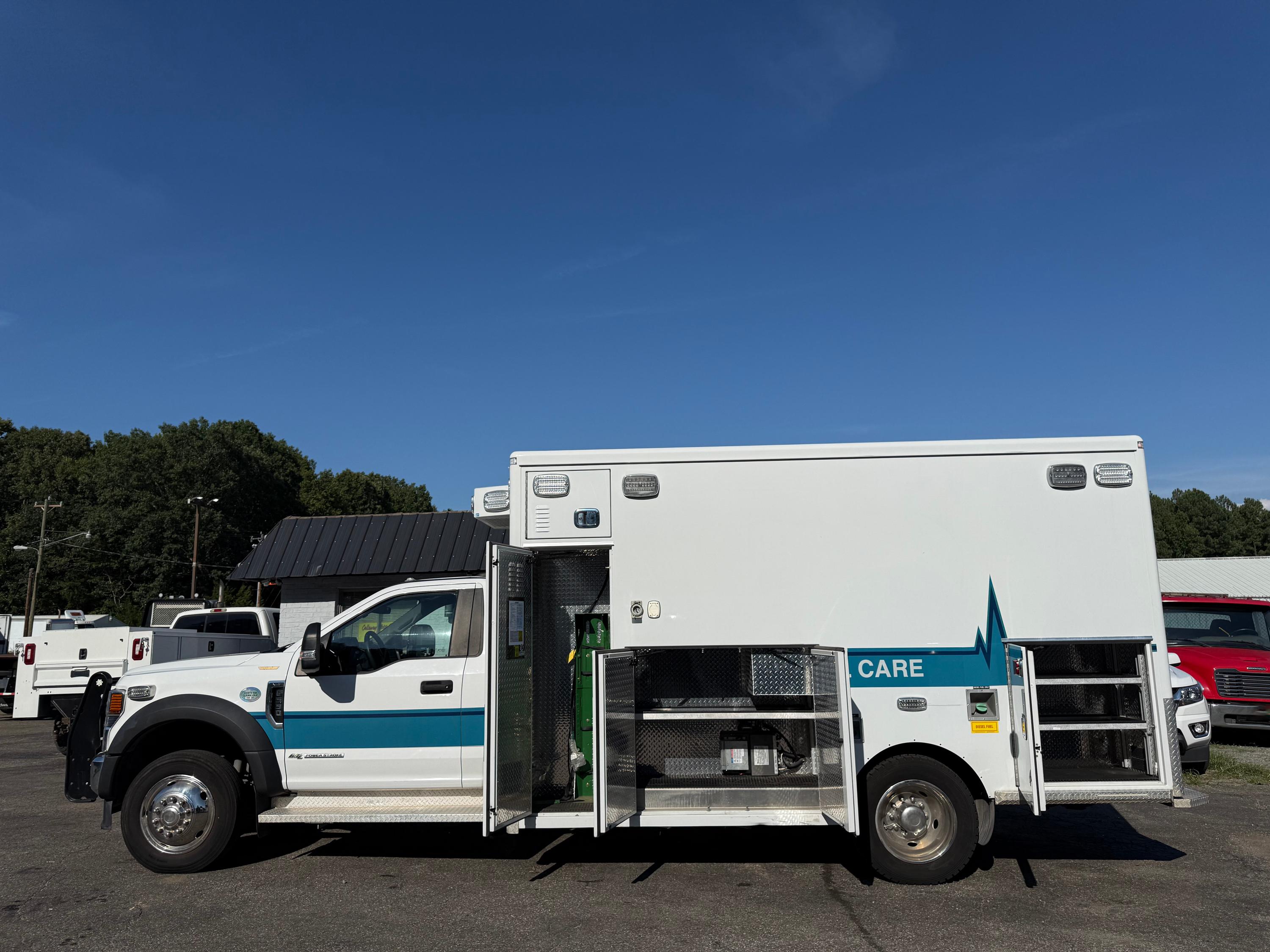 2021 AEV Ford 4x4 Type I Ambulance - image 5