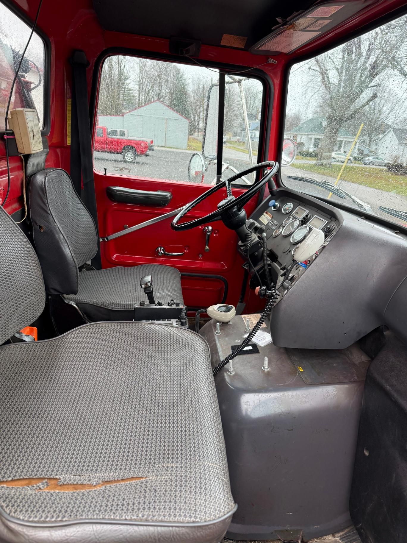 1991 Ford Pumper Tanker - image 3