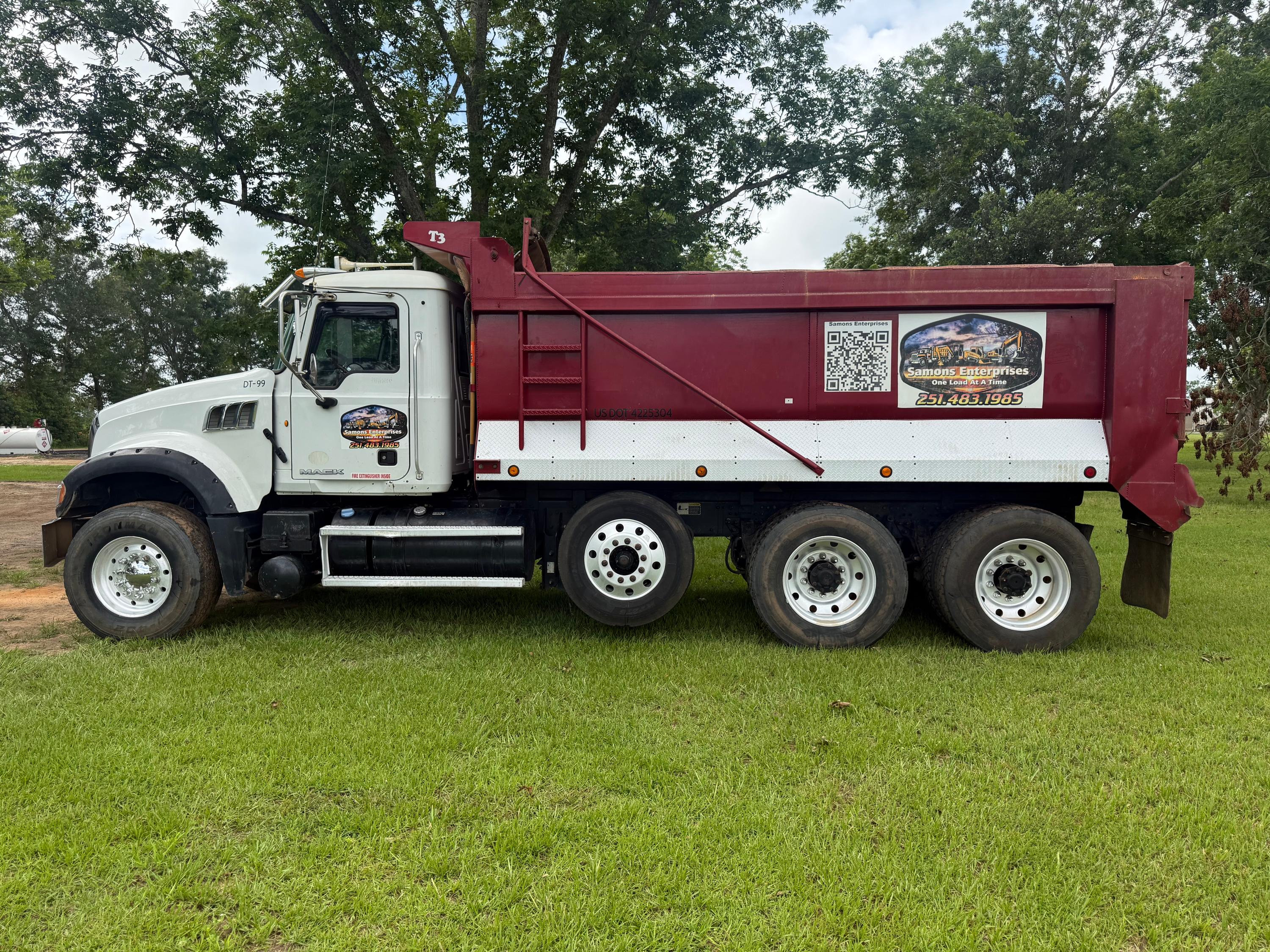 2014 Mack GU713 Dump Truck - image 1
