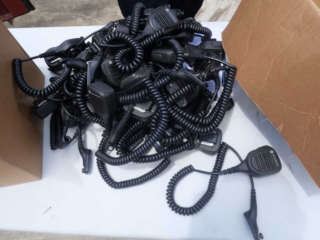 Motorola Lapel Mics (36 units)