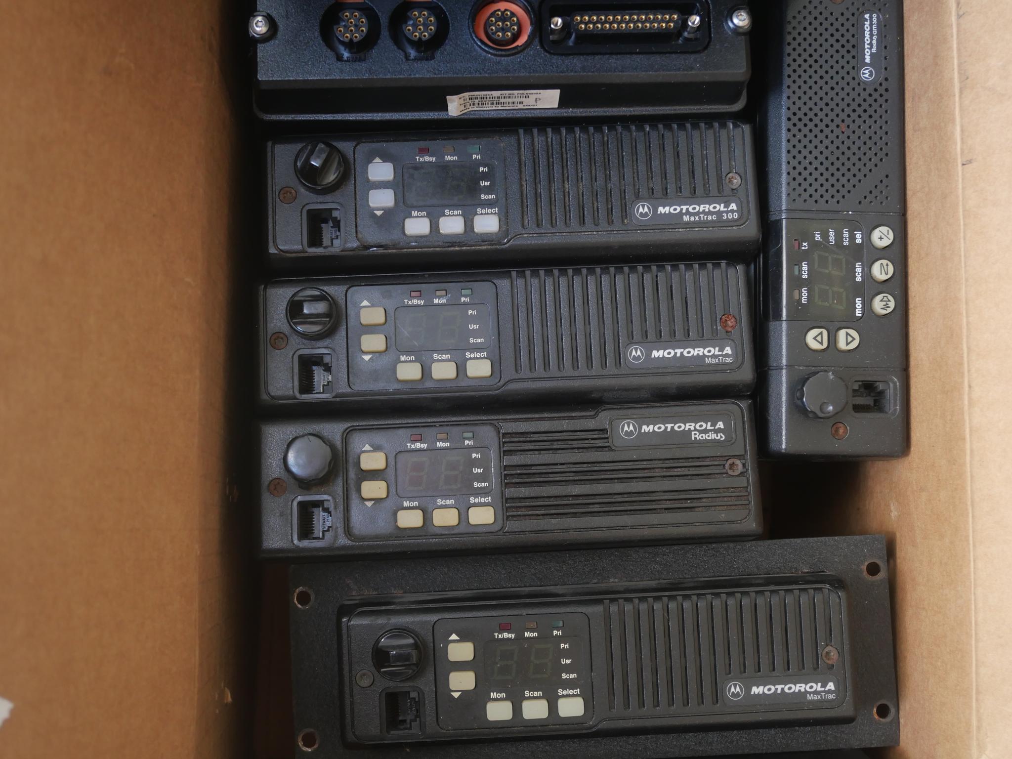 Motorola Mobile Radios (18) - image 2