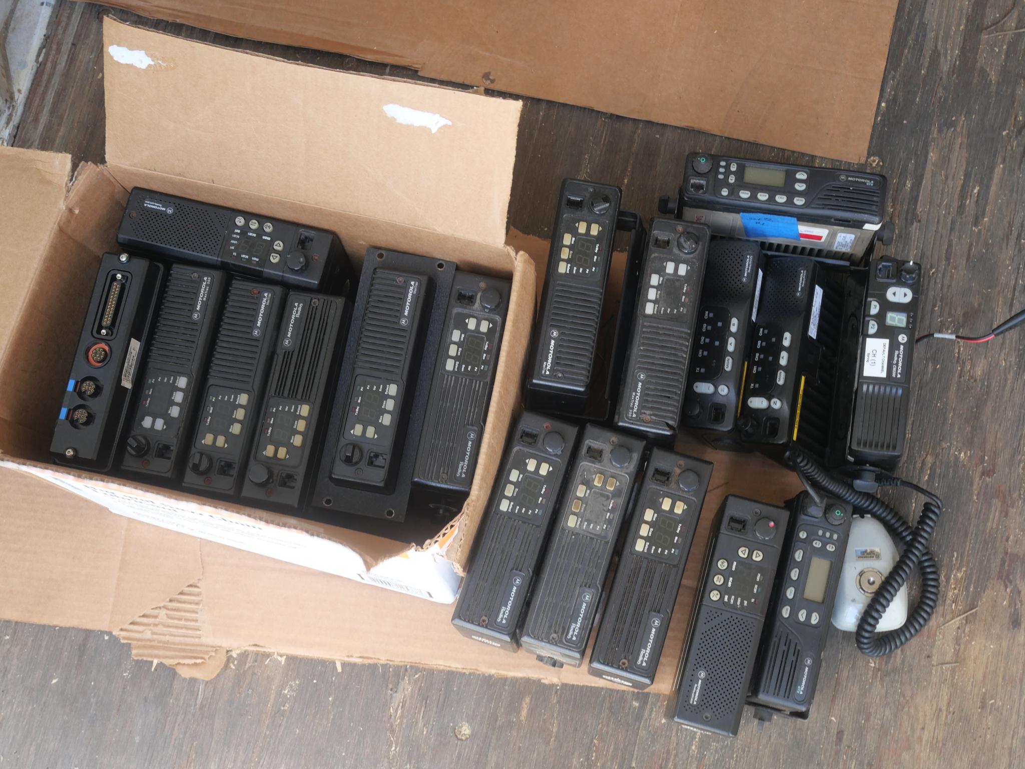 Motorola Mobile Radios (18) - image 3