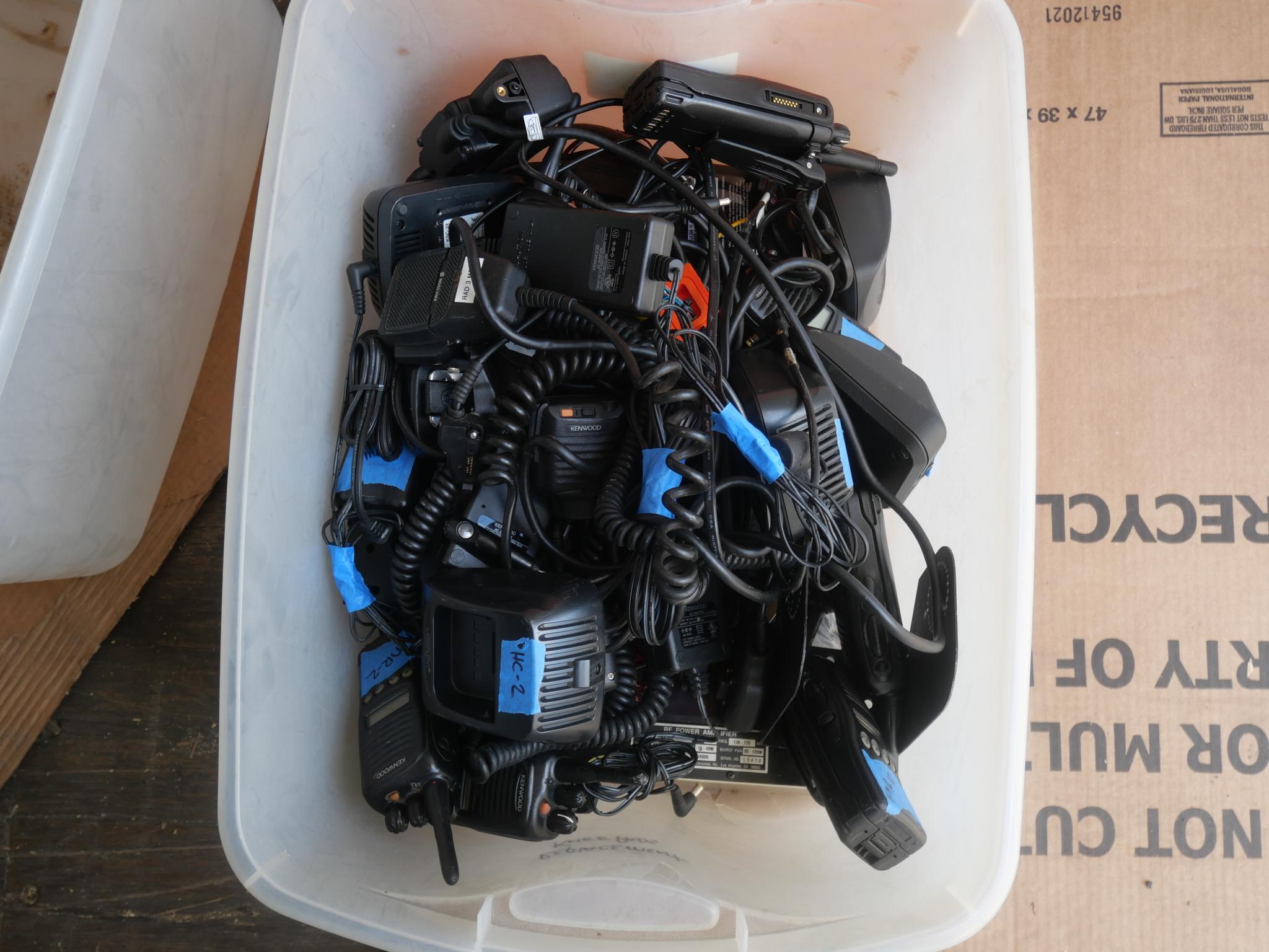 13 Kenwood Handhelds & 1ht 1000 + assorted parts - image 2