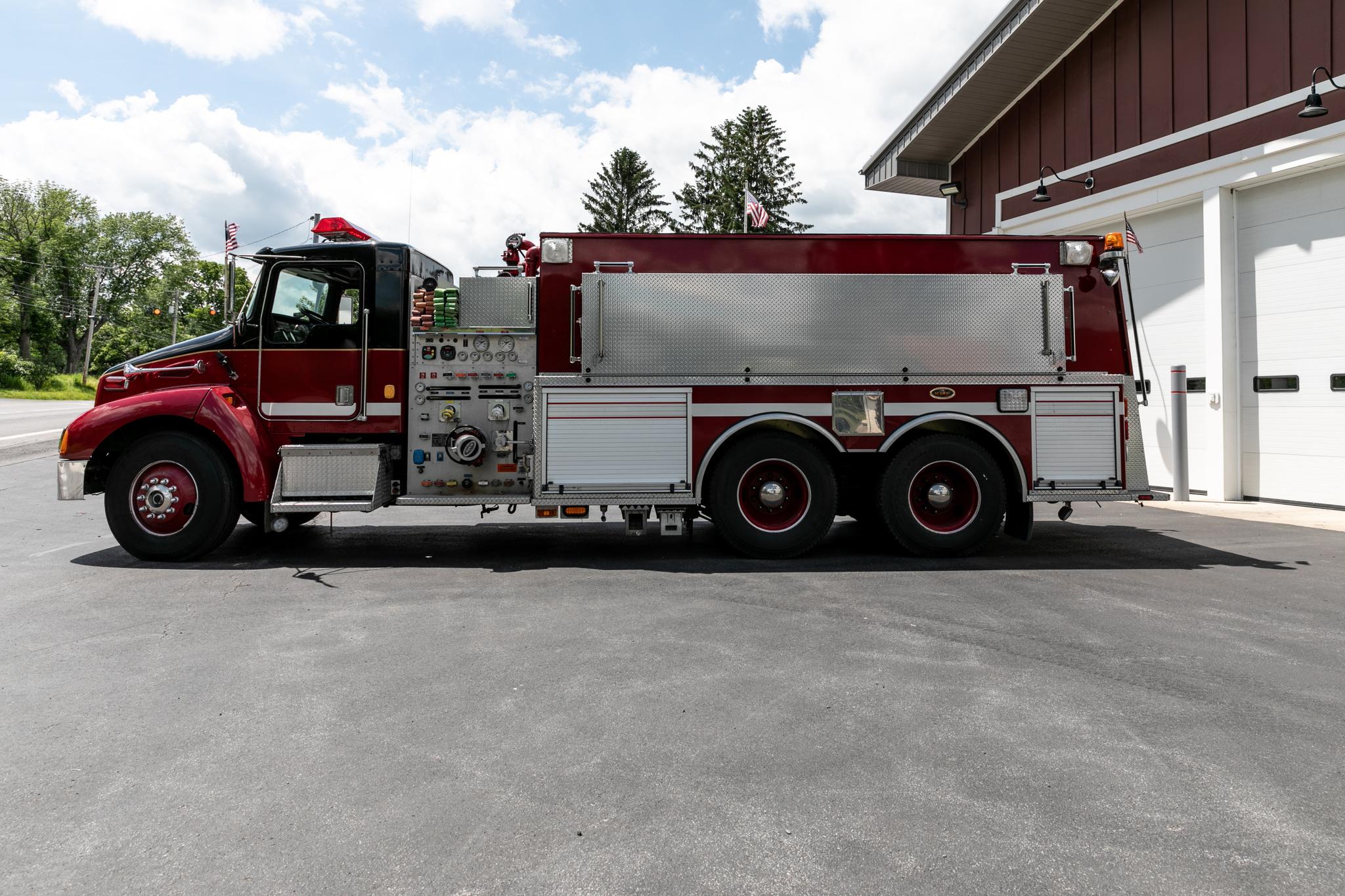 2001 KME Kenworth Pumper Tanker - image 2