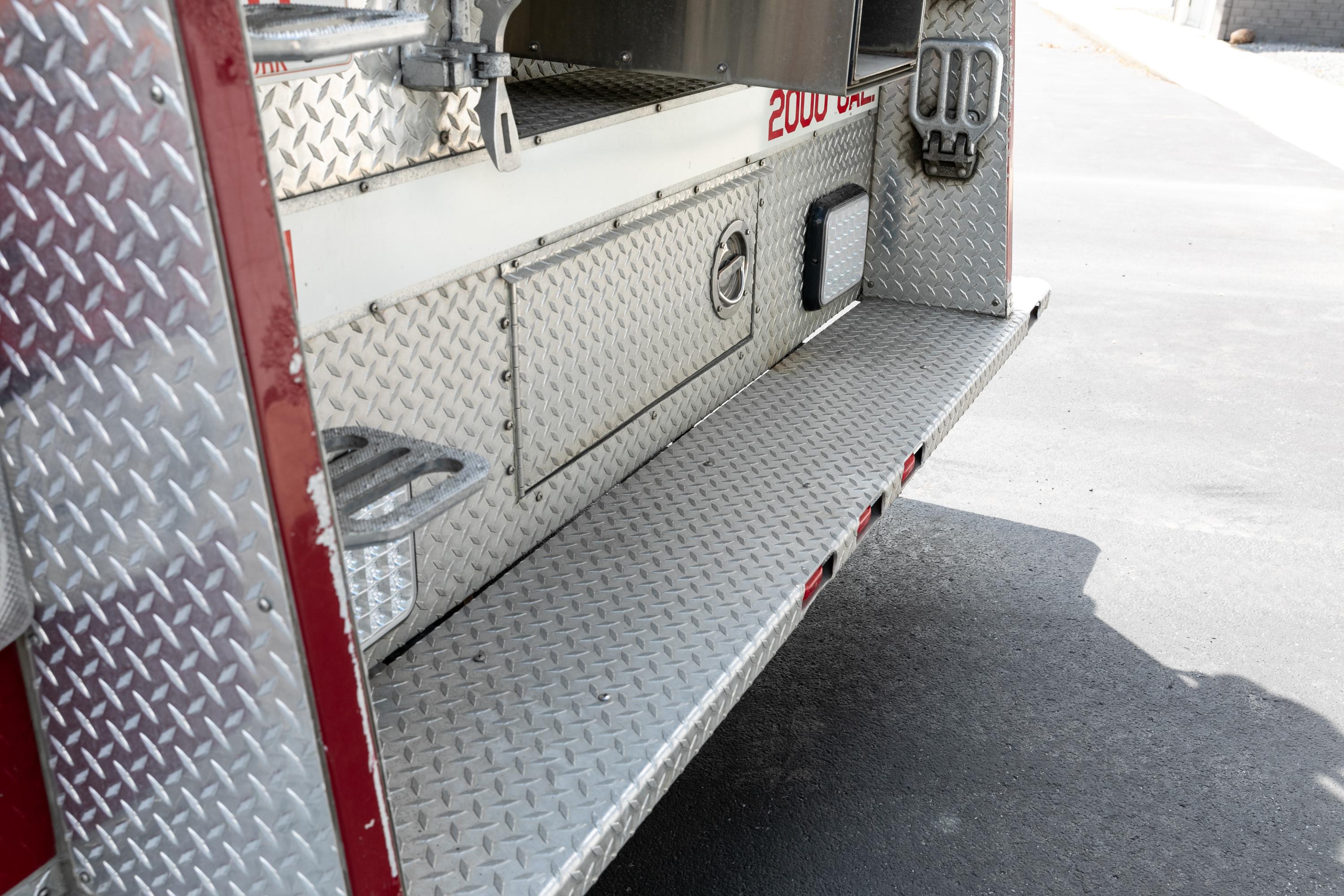 2001 KME Kenworth Pumper Tanker - image 50