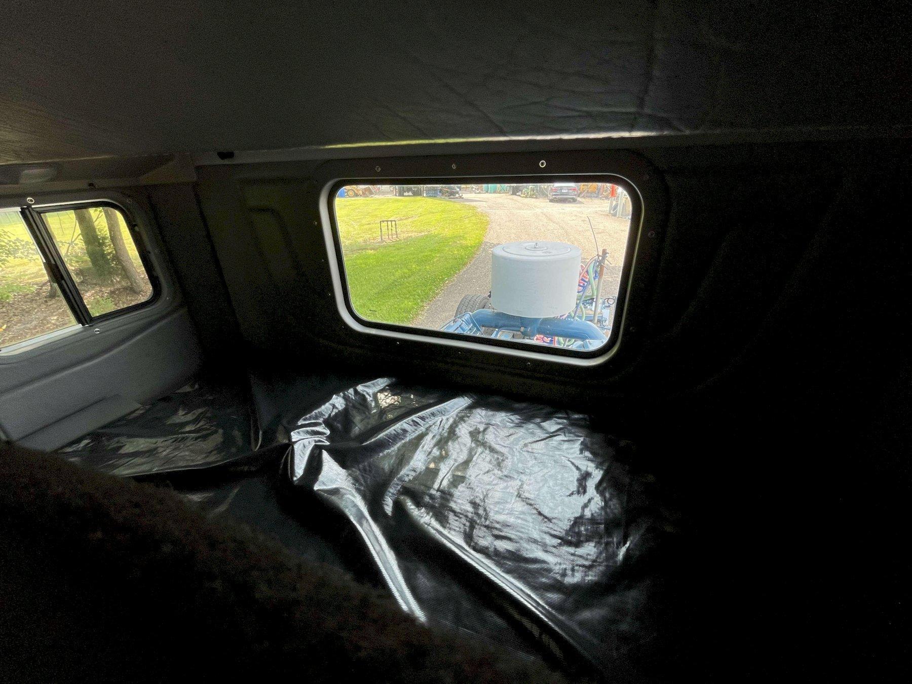 2011 Peterbilt 367 Flat Top Sleeper - image 11